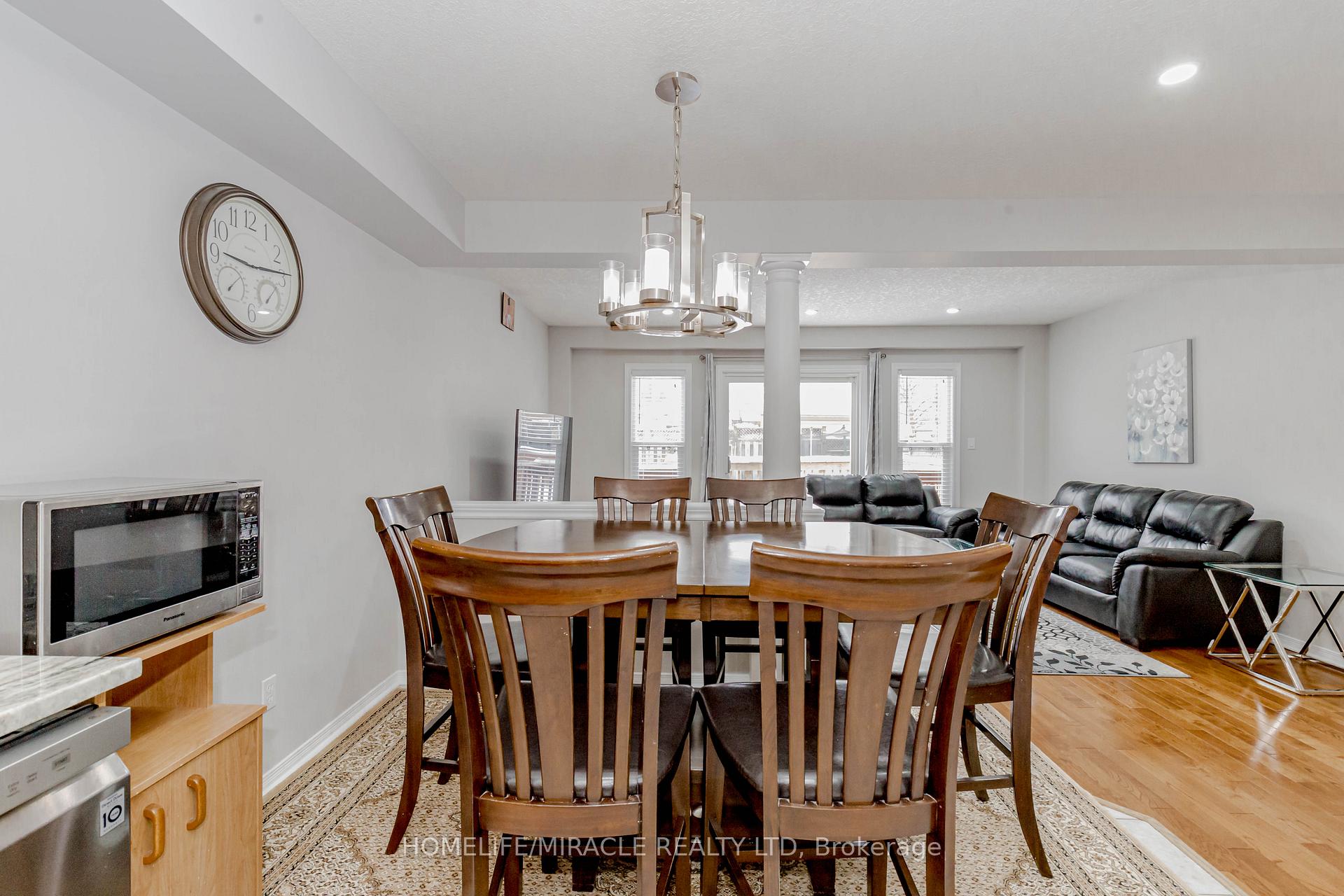Photo 47 of 25 Donnenwerth Drive, Kitchener — HOMEH
