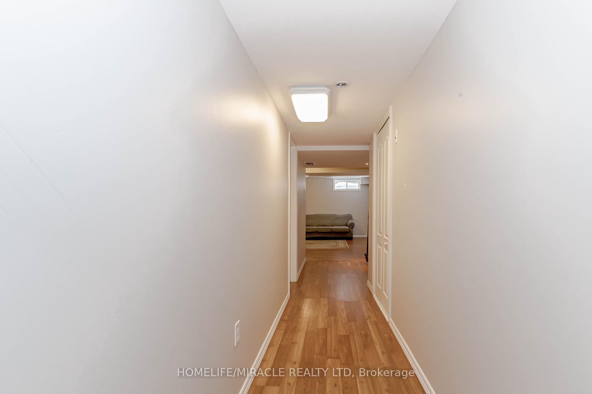 Photo 36 of 25 Donnenwerth Drive, Kitchener — HOMEH