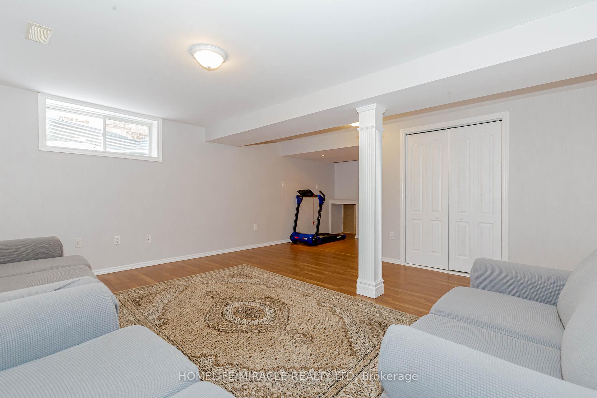 Photo 46 of 25 Donnenwerth Drive, Kitchener — HOMEH
