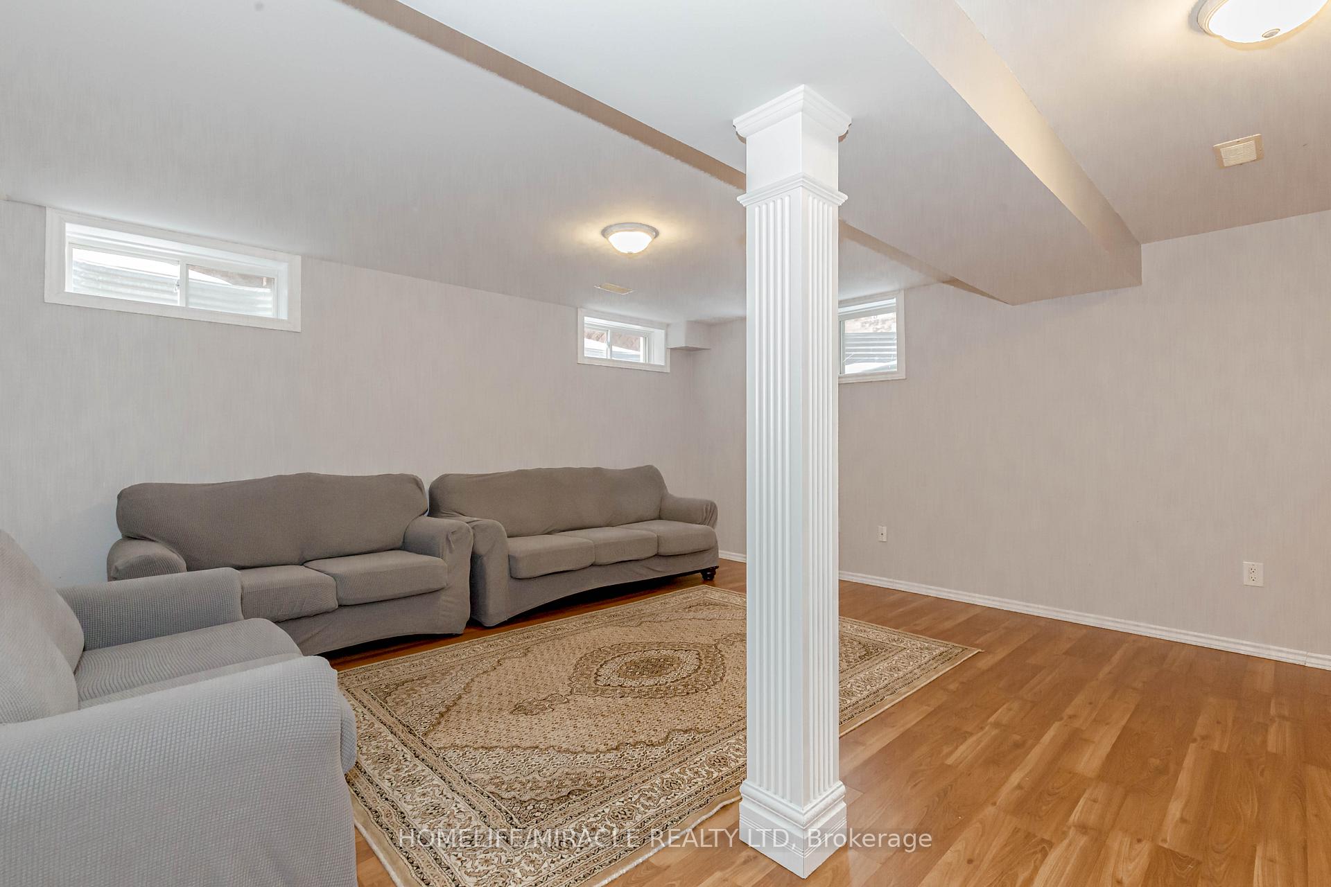 Photo 45 of 25 Donnenwerth Drive, Kitchener — HOMEH