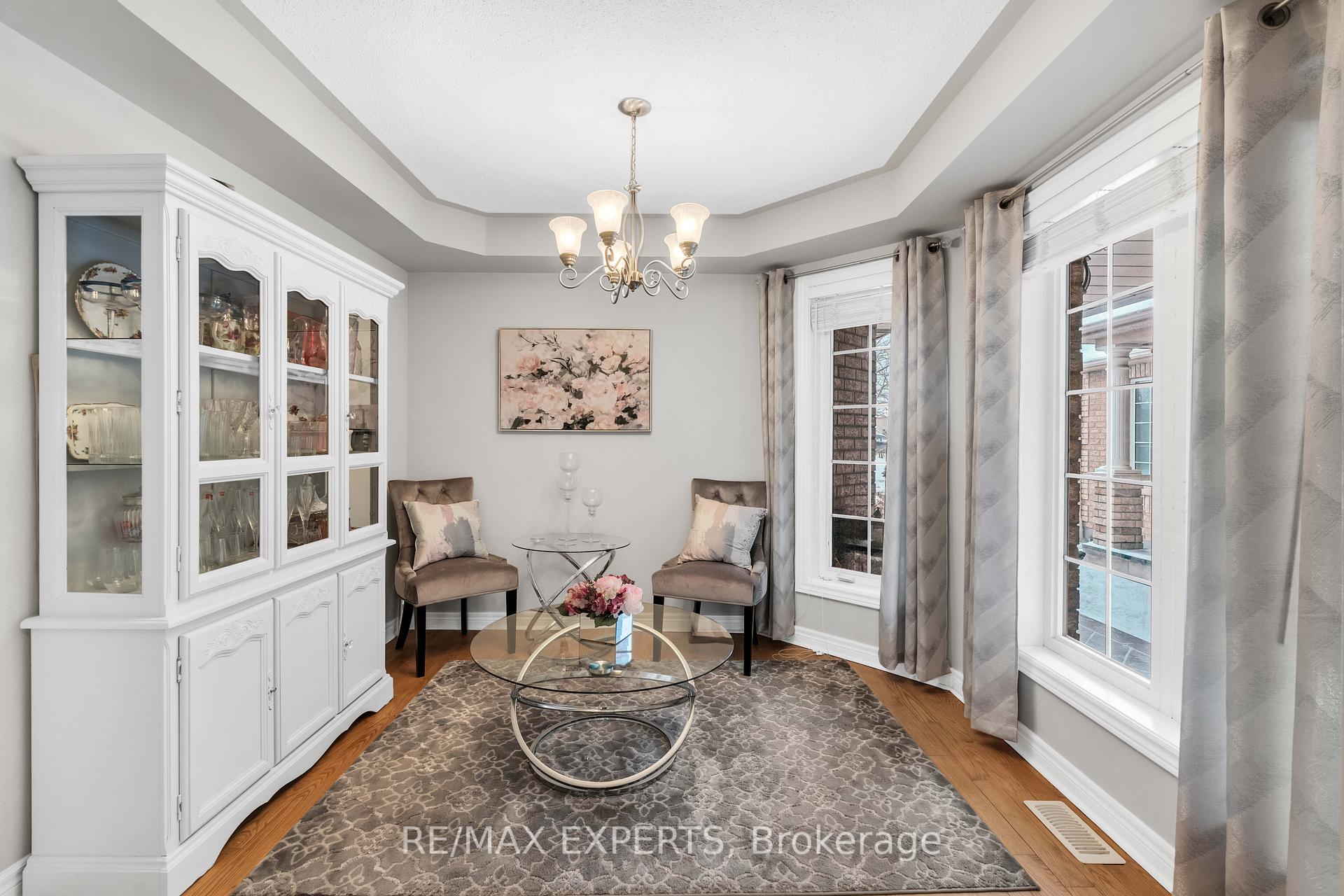 Photo 13 of 48 Loontail Street, Caledon, Bolton West — HOMEH