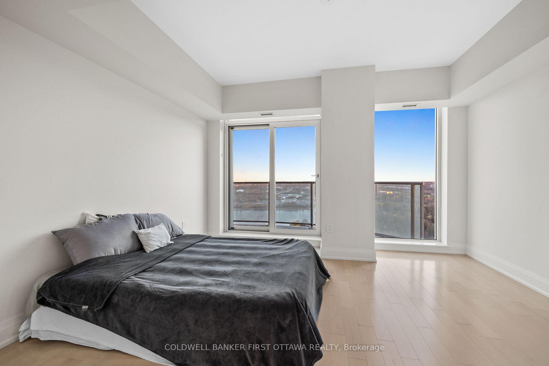 Photo 13 of Unit 3707, 805 Carling Avenue, Ottawa, West Centre Town — HOMEH