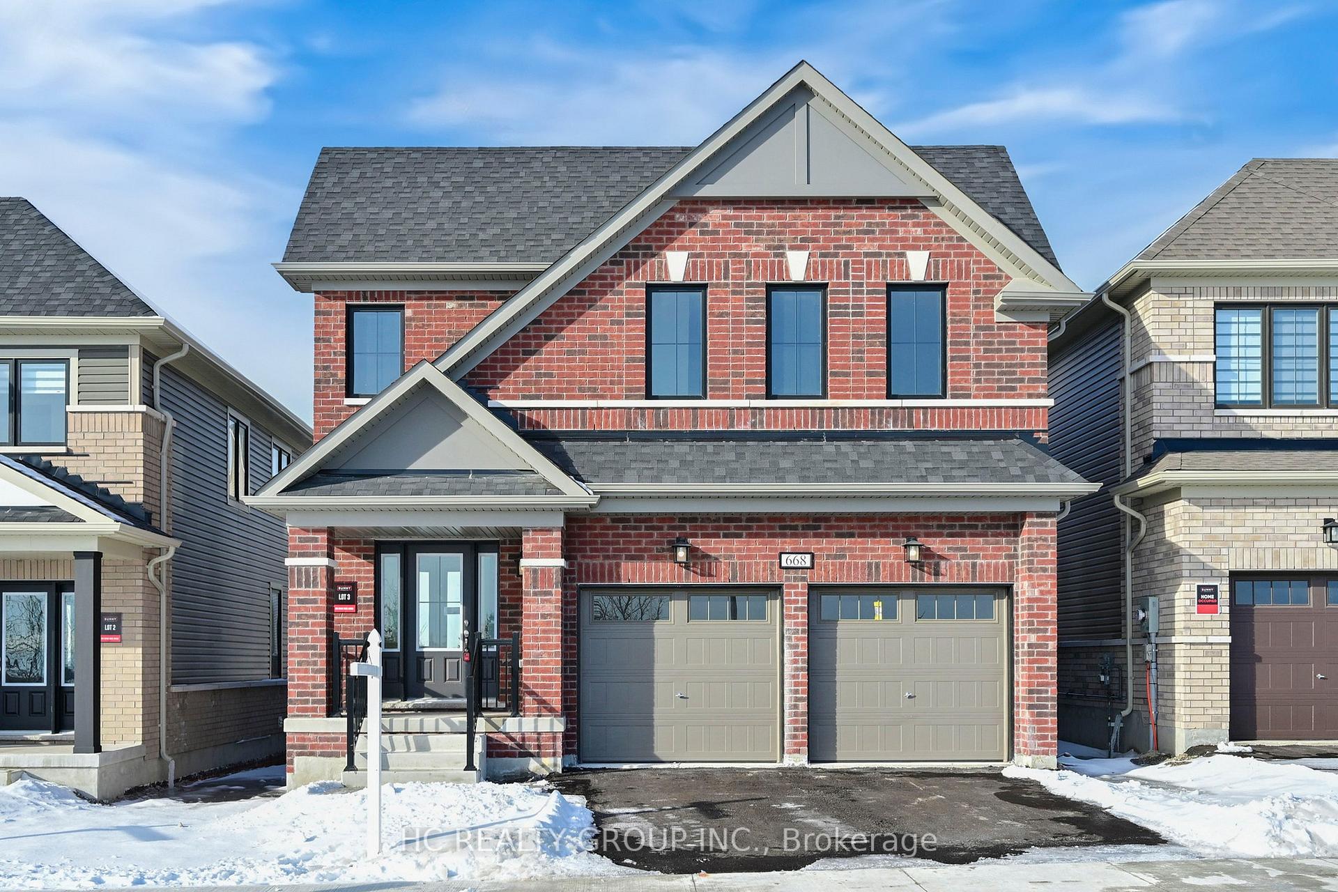 Front of 668 Grand Ridge Avenue