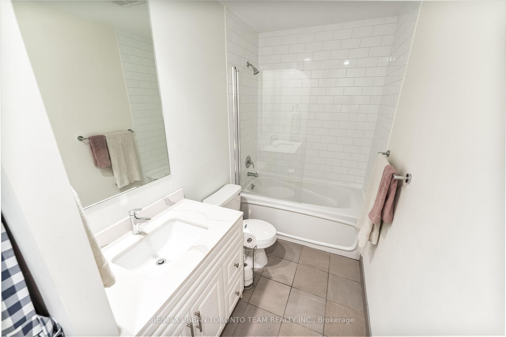 Photo 24 of Unit 515, 333 Adelaide Street E, Toronto, Moss Park — HOMEH