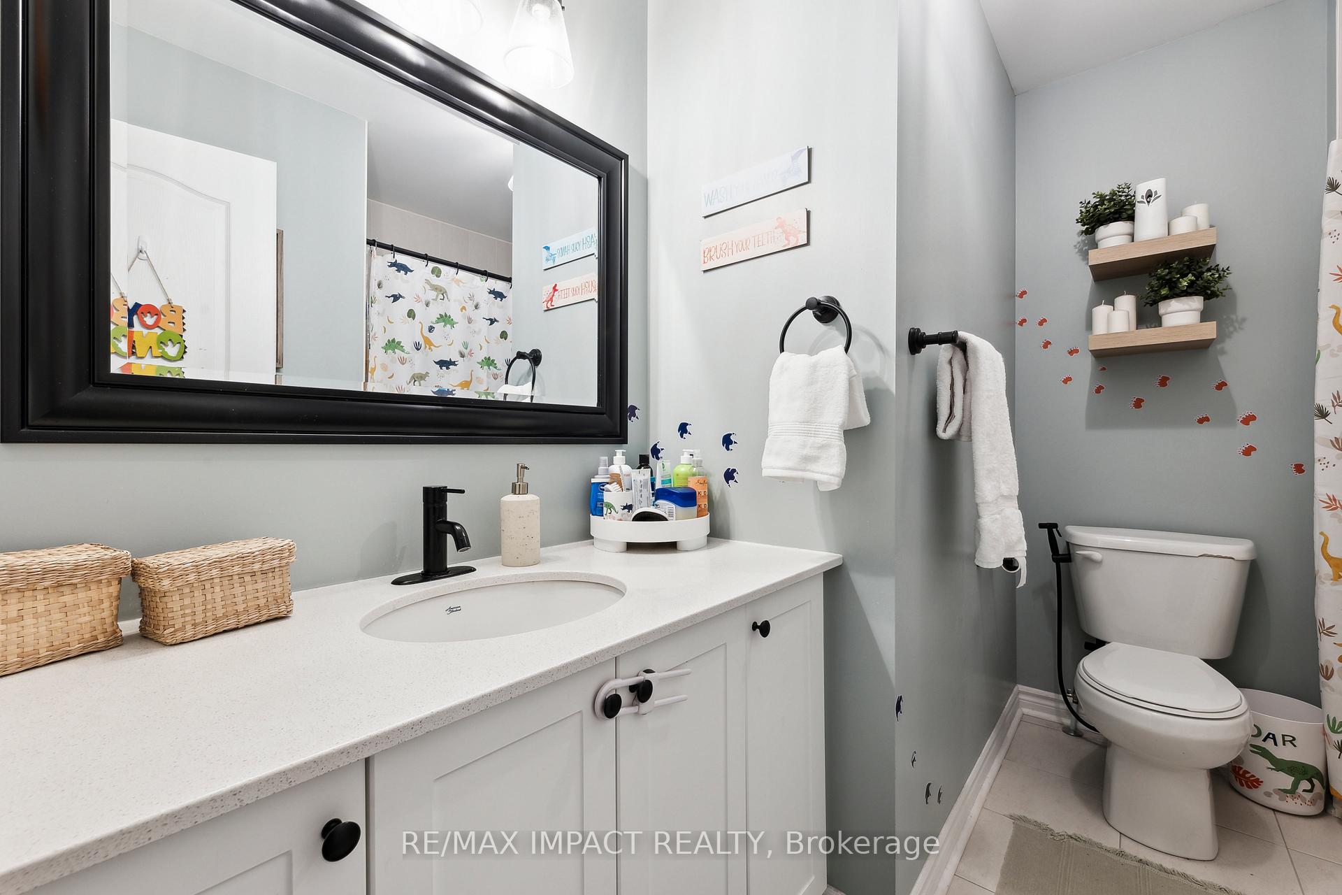 Photo 11 of 111 Ferris Square, Clarington, Courtice — HOMEH
