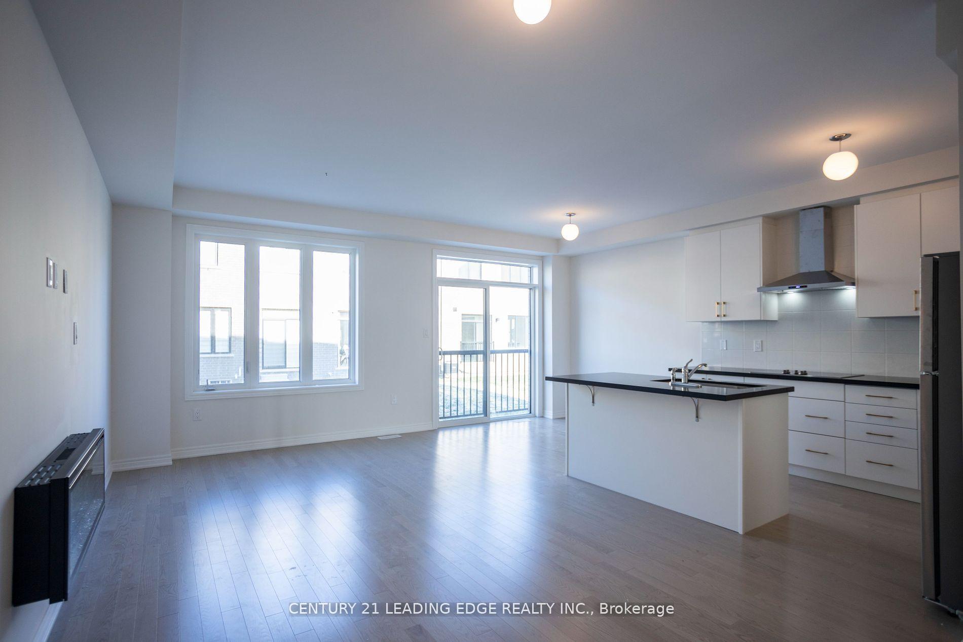 Photo 4 of 82 Hartington Street, Vaughan, Kleinburg — HOMEH