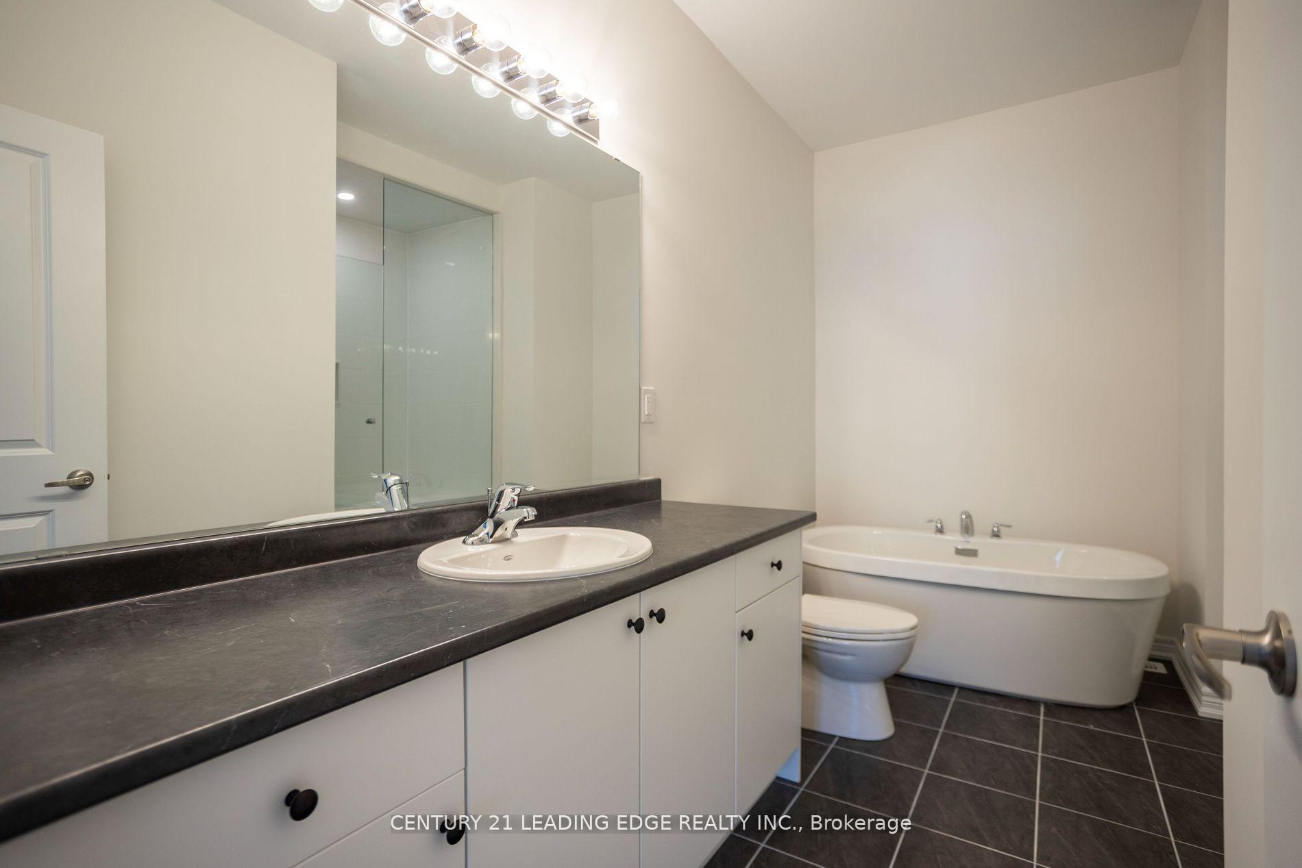 Photo 18 of 82 Hartington Street, Vaughan, Kleinburg — HOMEH