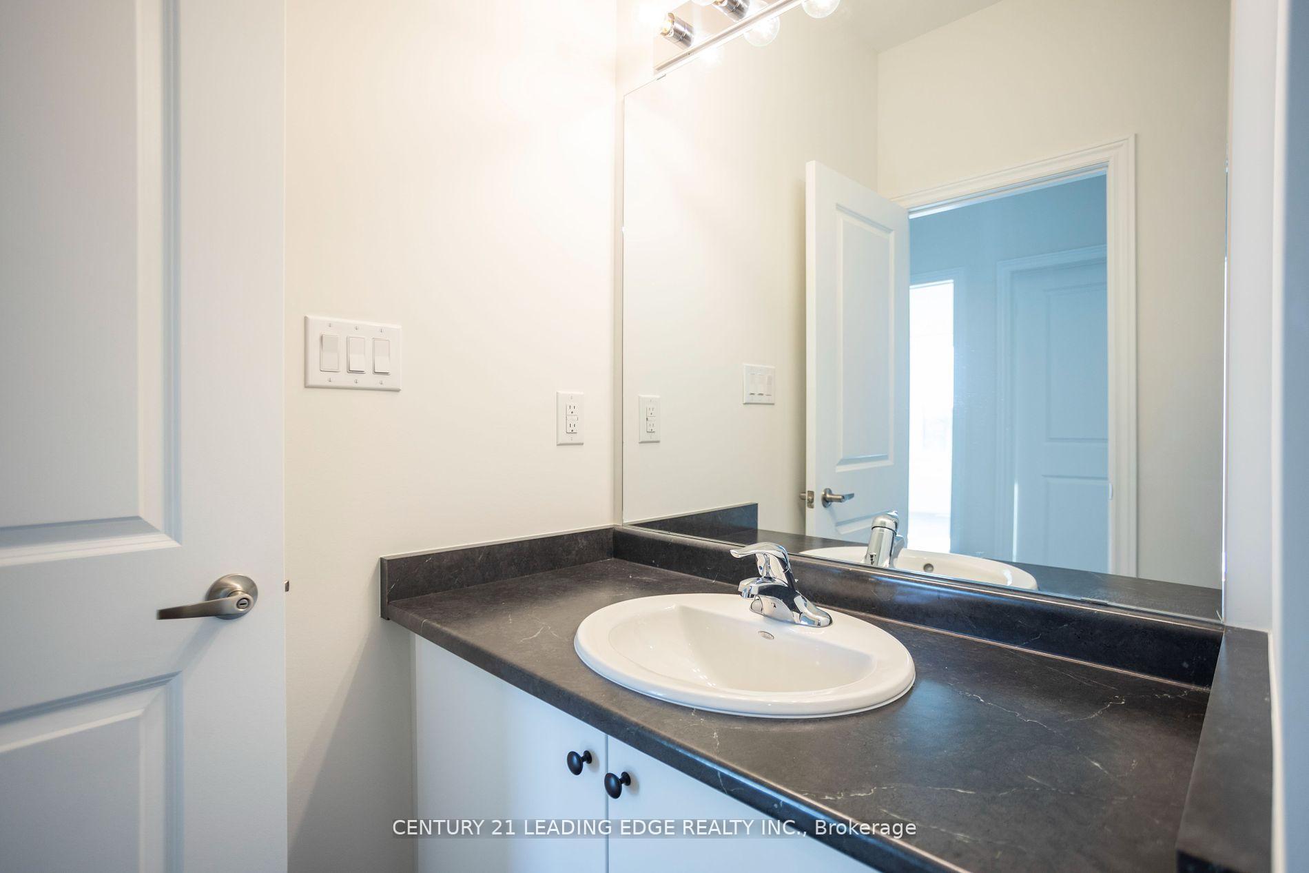 Photo 31 of 82 Hartington Street, Vaughan, Kleinburg — HOMEH