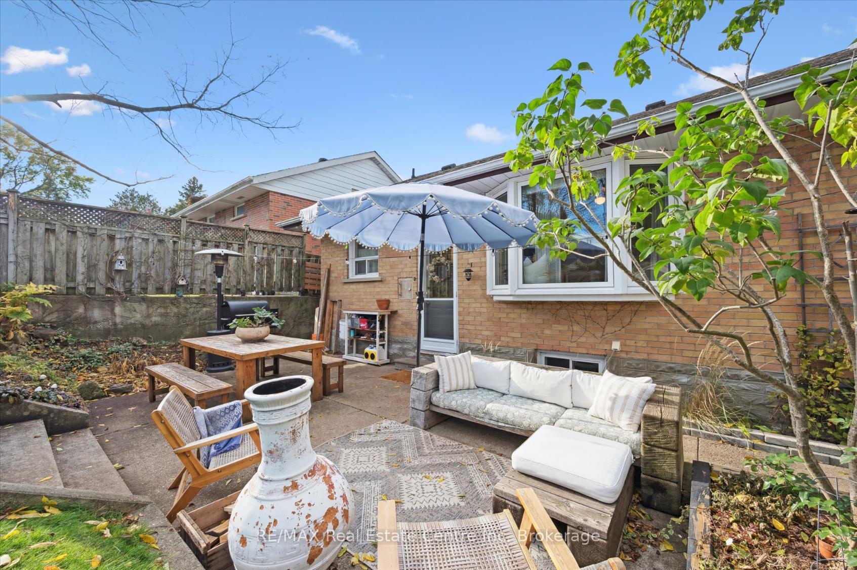 Photo 18 of 19 Cadillac Drive, Guelph, St. George's — HOMEH