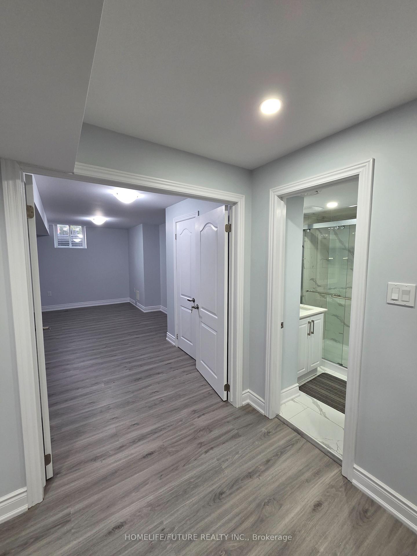 Photo 5 of 22 River Heights Drive, Brampton, Bram East — HOMEH