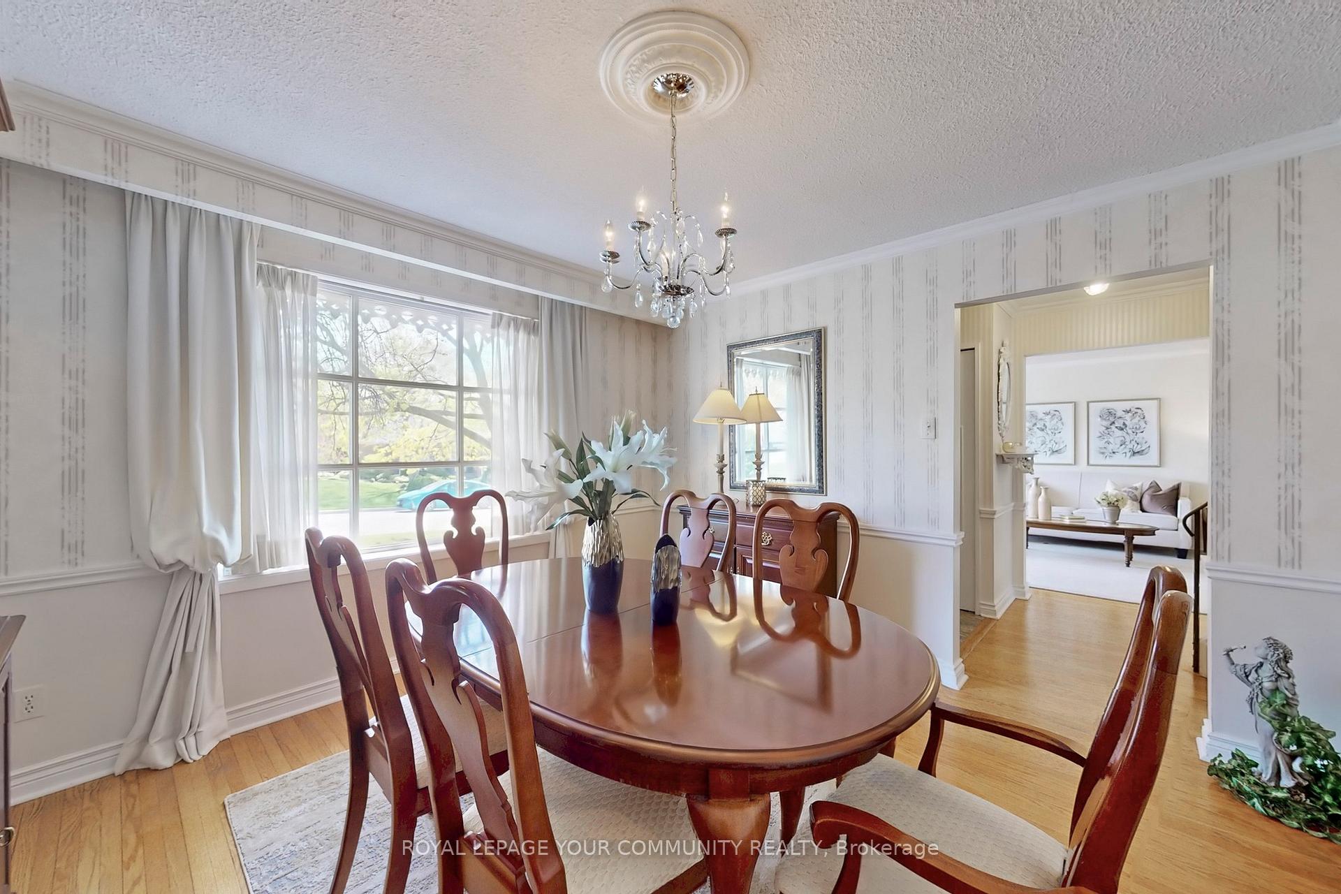 Photo 4 of 53 Shady Lane Crescent, Markham, Royal Orchard — HOMEH