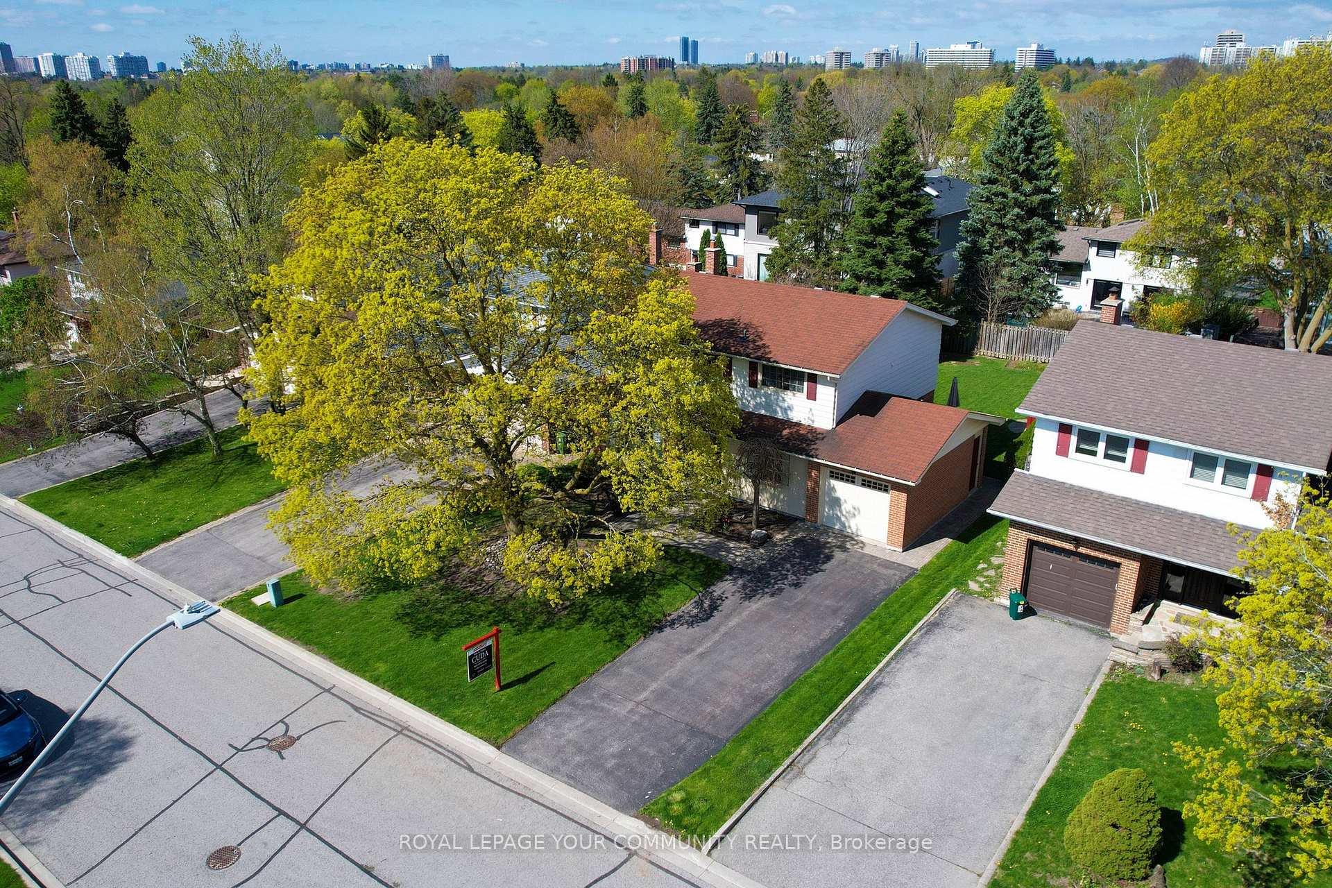 Photo 41 of 53 Shady Lane Crescent, Markham, Royal Orchard — HOMEH