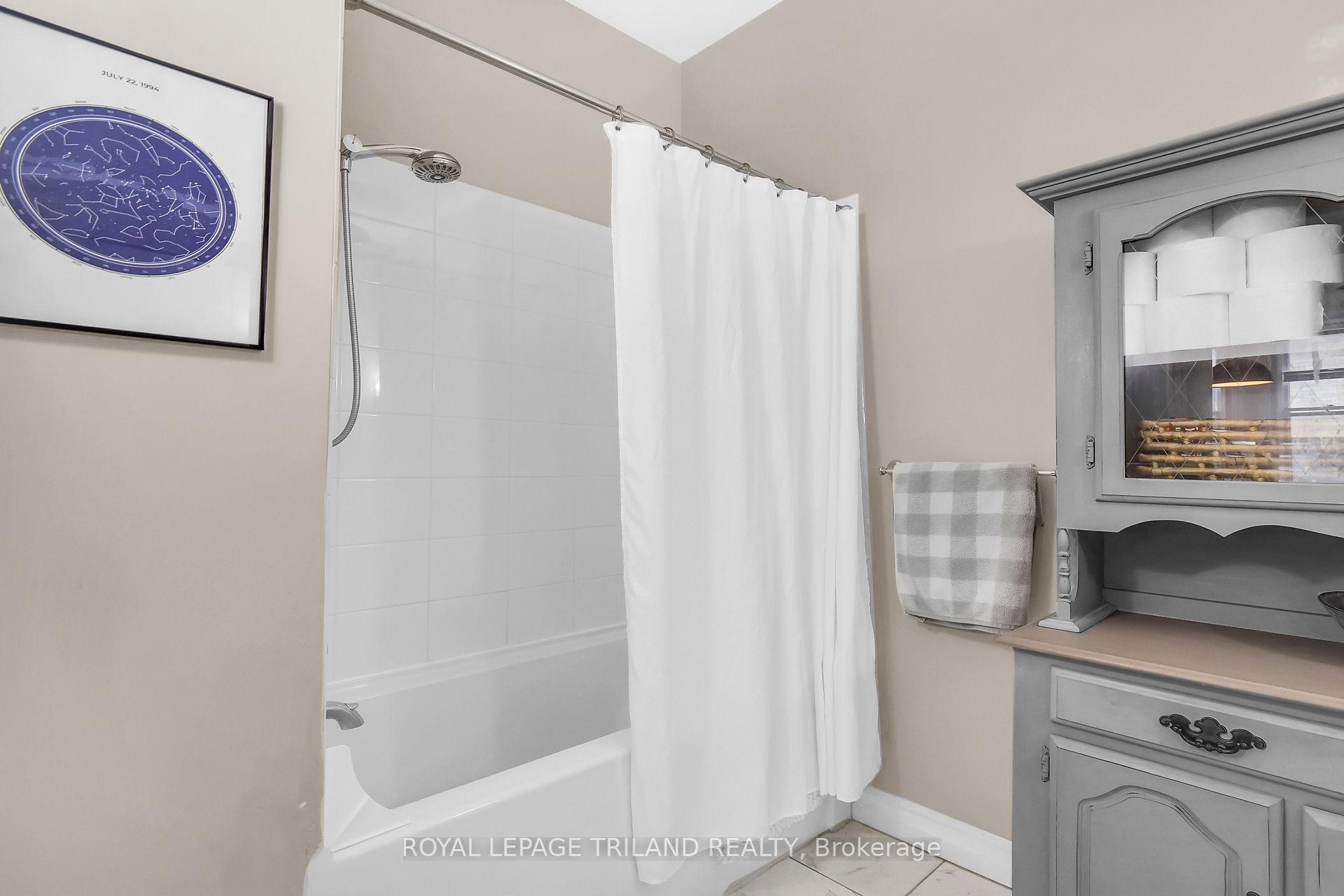 Photo 16 of 16 Edward Street, London, South F — HOMEH