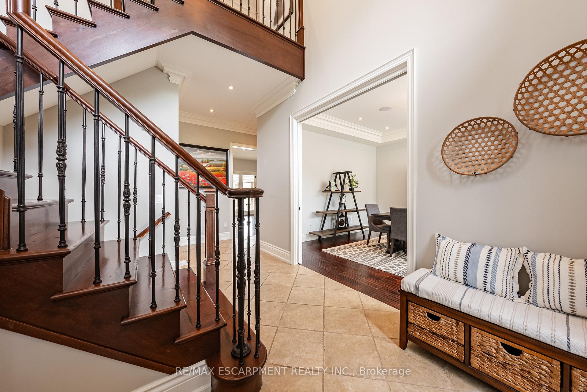 Photo 8 of 7 Gregorio Court, Hamilton, Ancaster — HOMEH
