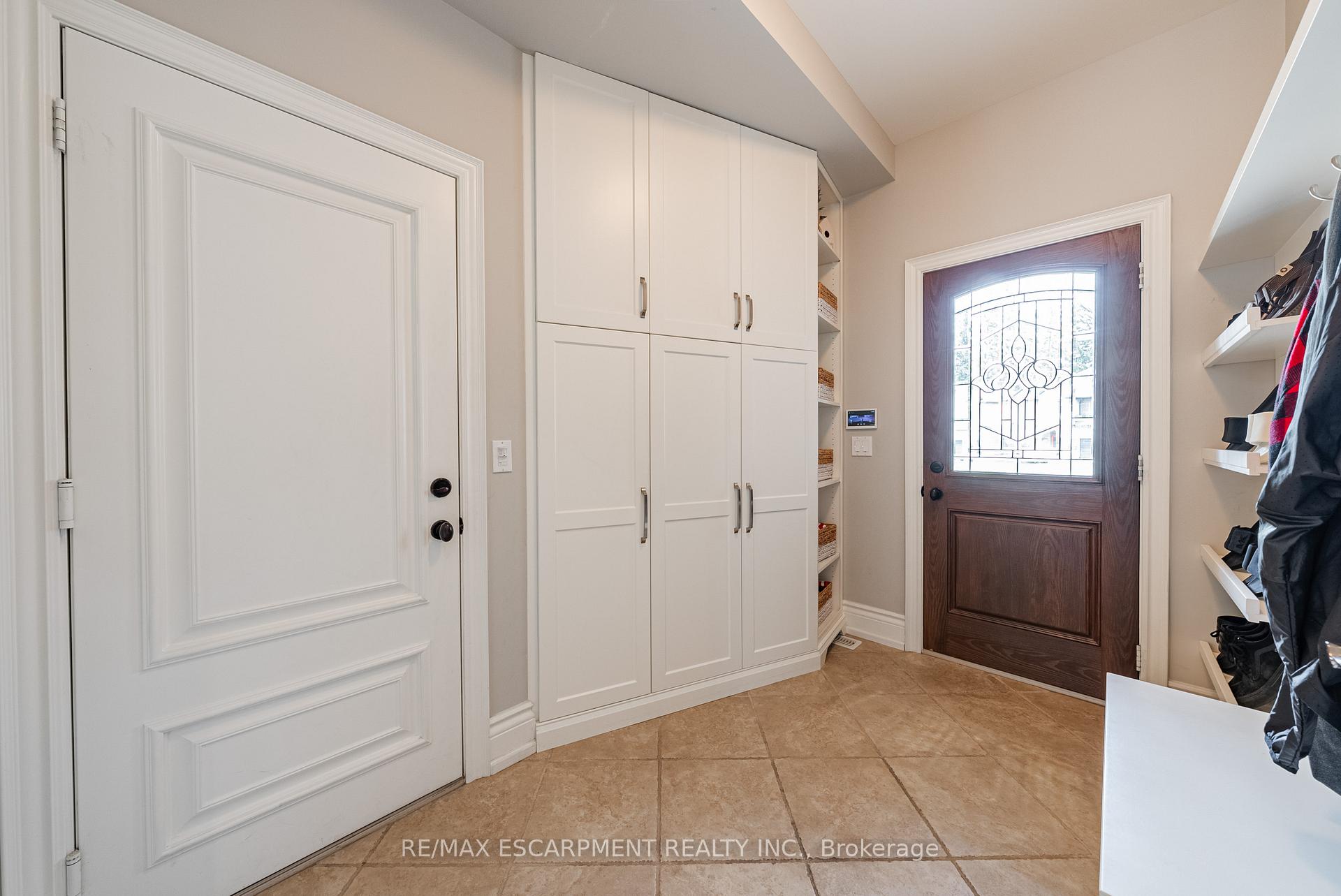 Photo 17 of 7 Gregorio Court, Hamilton, Ancaster — HOMEH