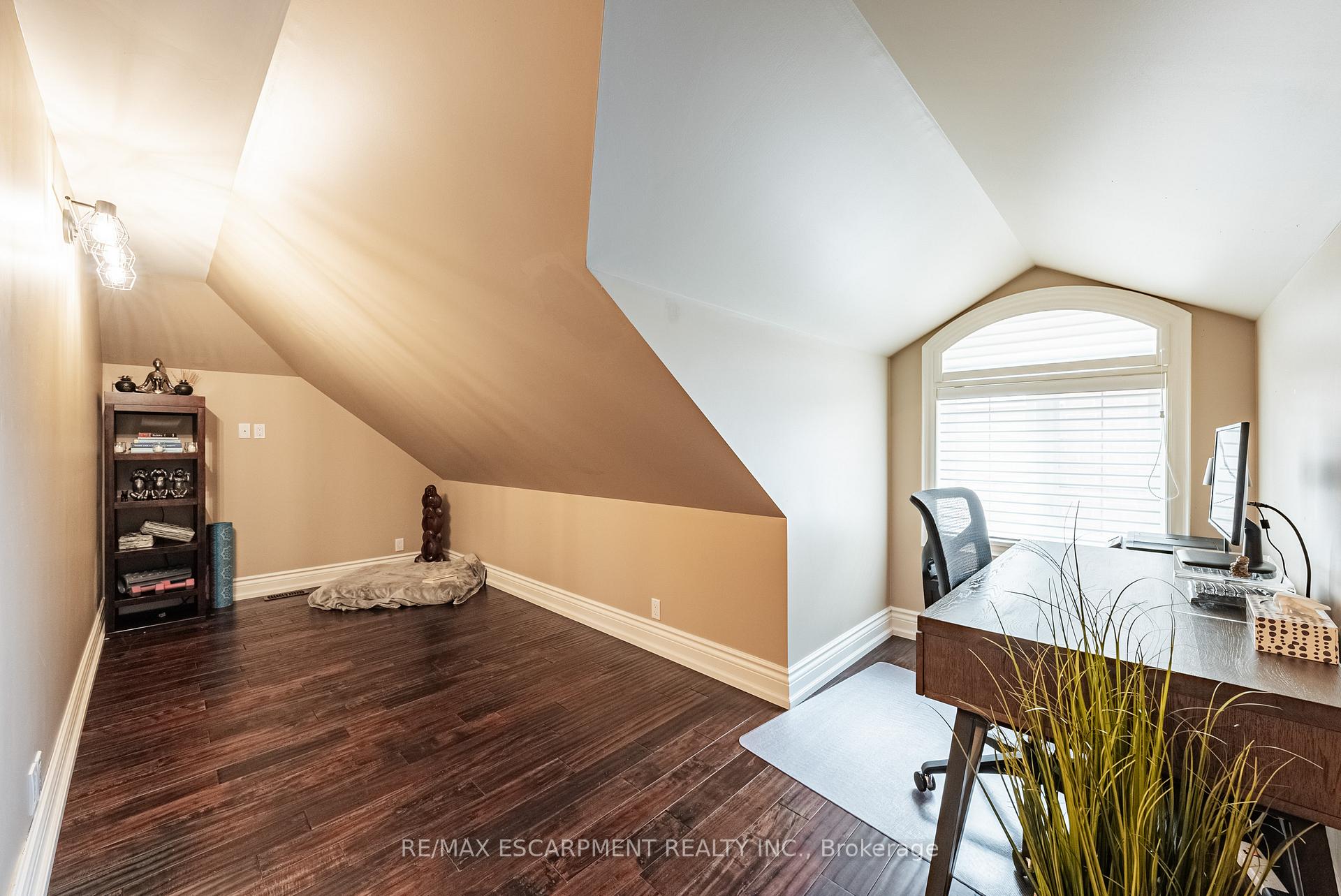 Photo 21 of 7 Gregorio Court, Hamilton, Ancaster — HOMEH