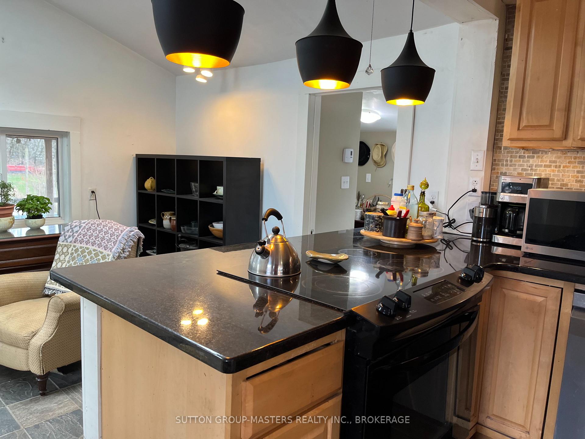 Photo 10 of 3095 Sydenham Road, Frontenac, Frontenac South — HOMEH