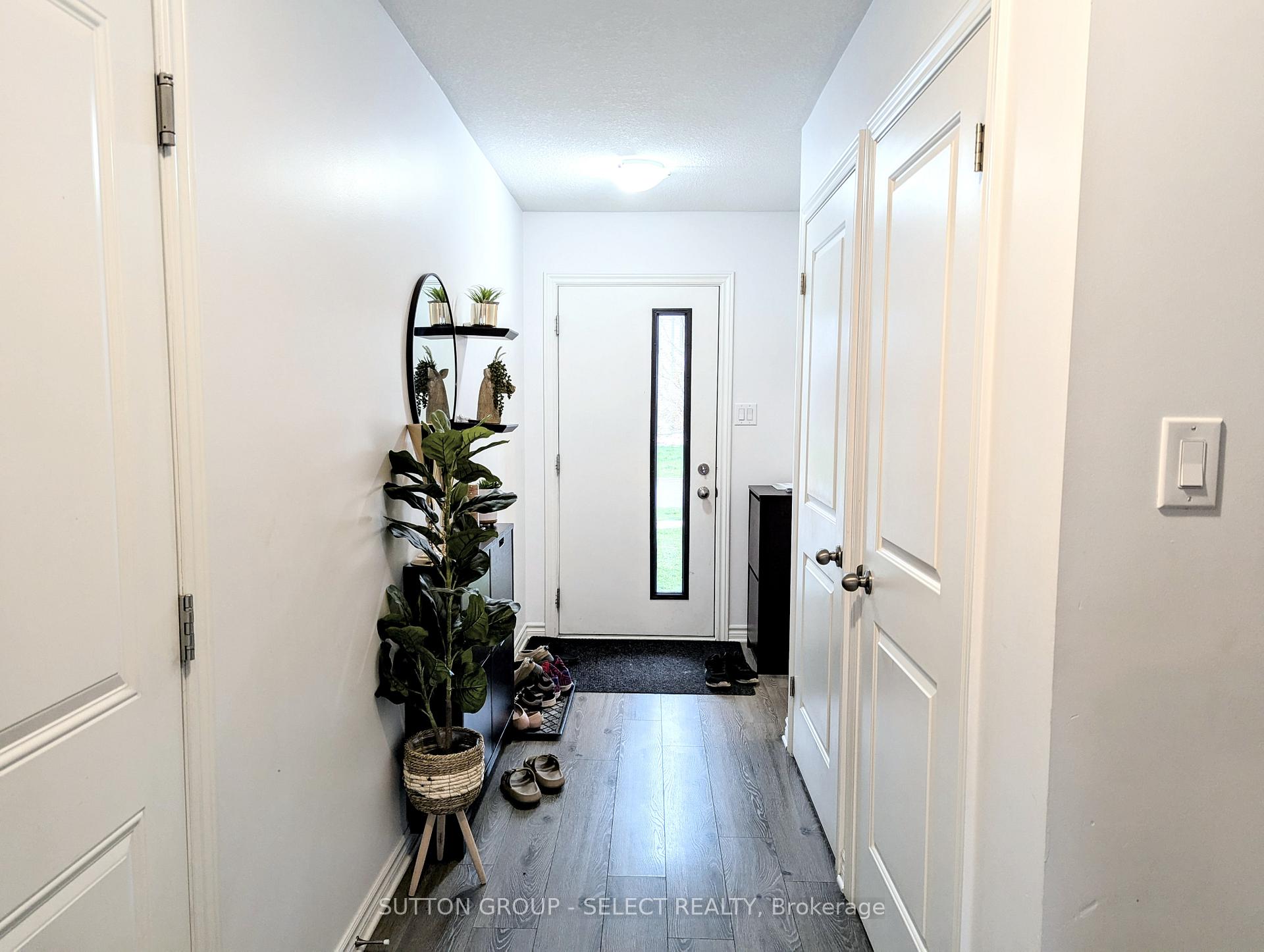 Photo 14 of 1295 Michael Circle, London, East D — HOMEH
