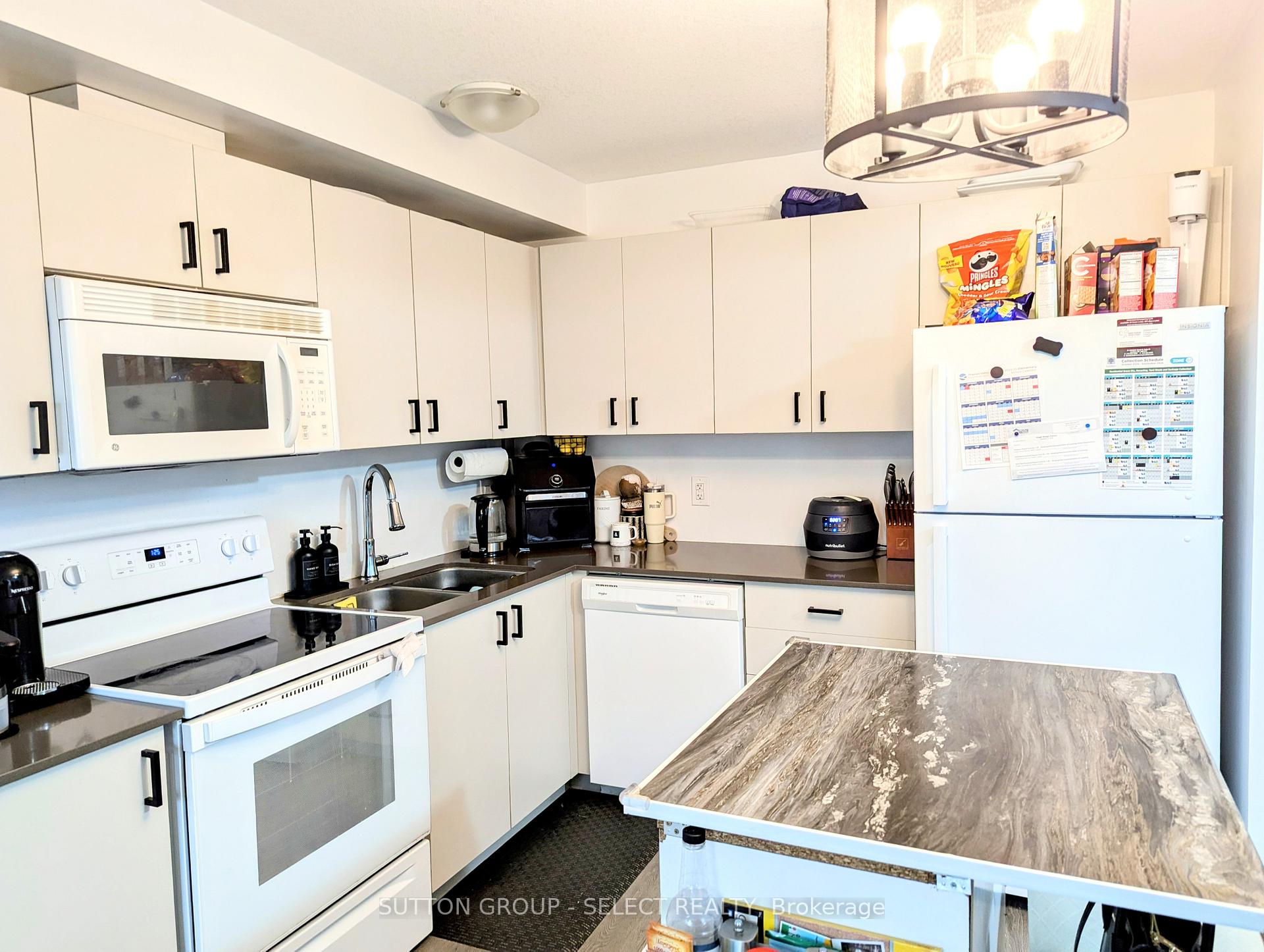 Photo 7 of 1295 Michael Circle, London, East D — HOMEH