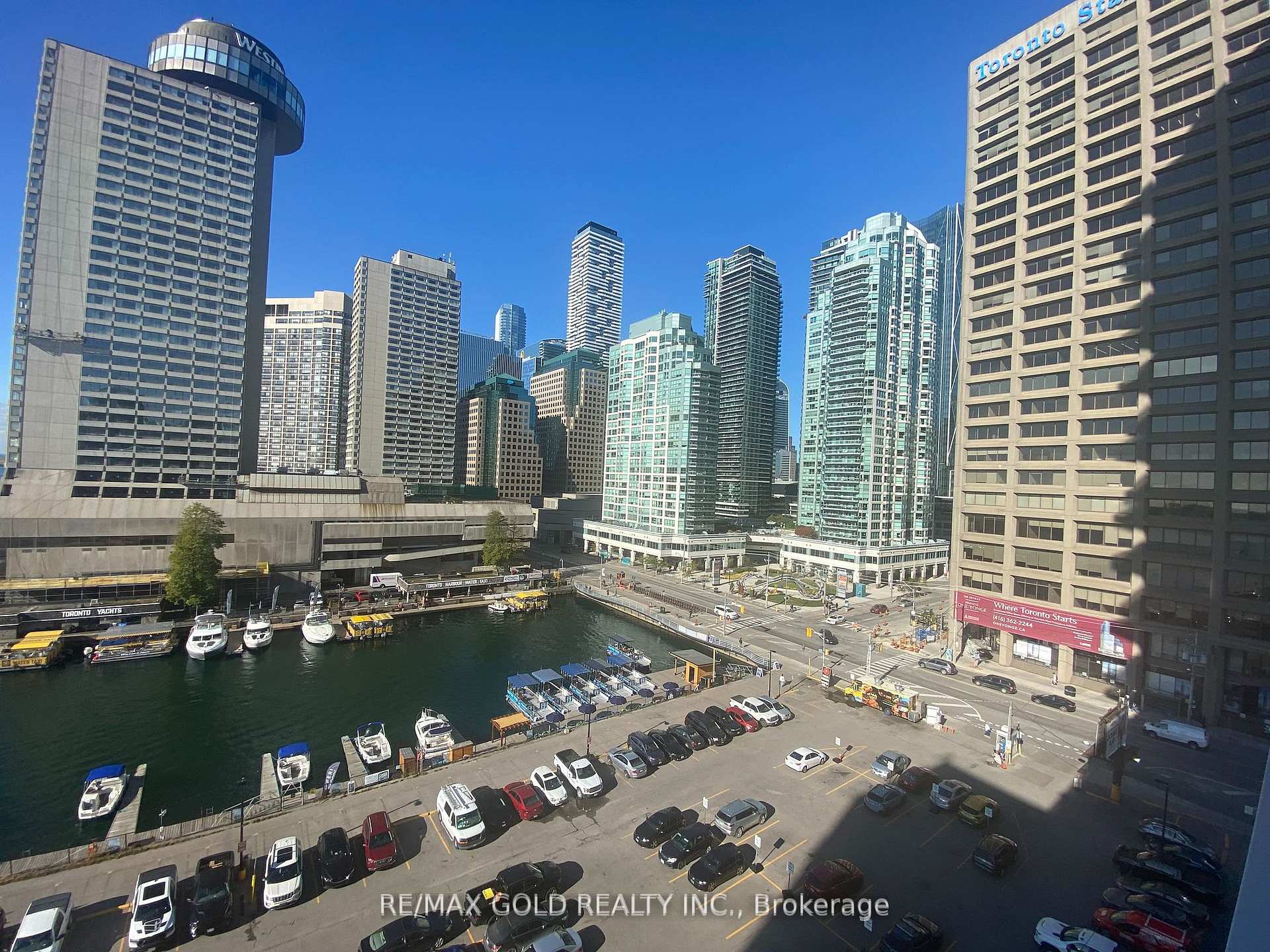 Photo 5 of Unit 812, 15 Queens Quay E, Toronto, Waterfront Communities — HOMEH