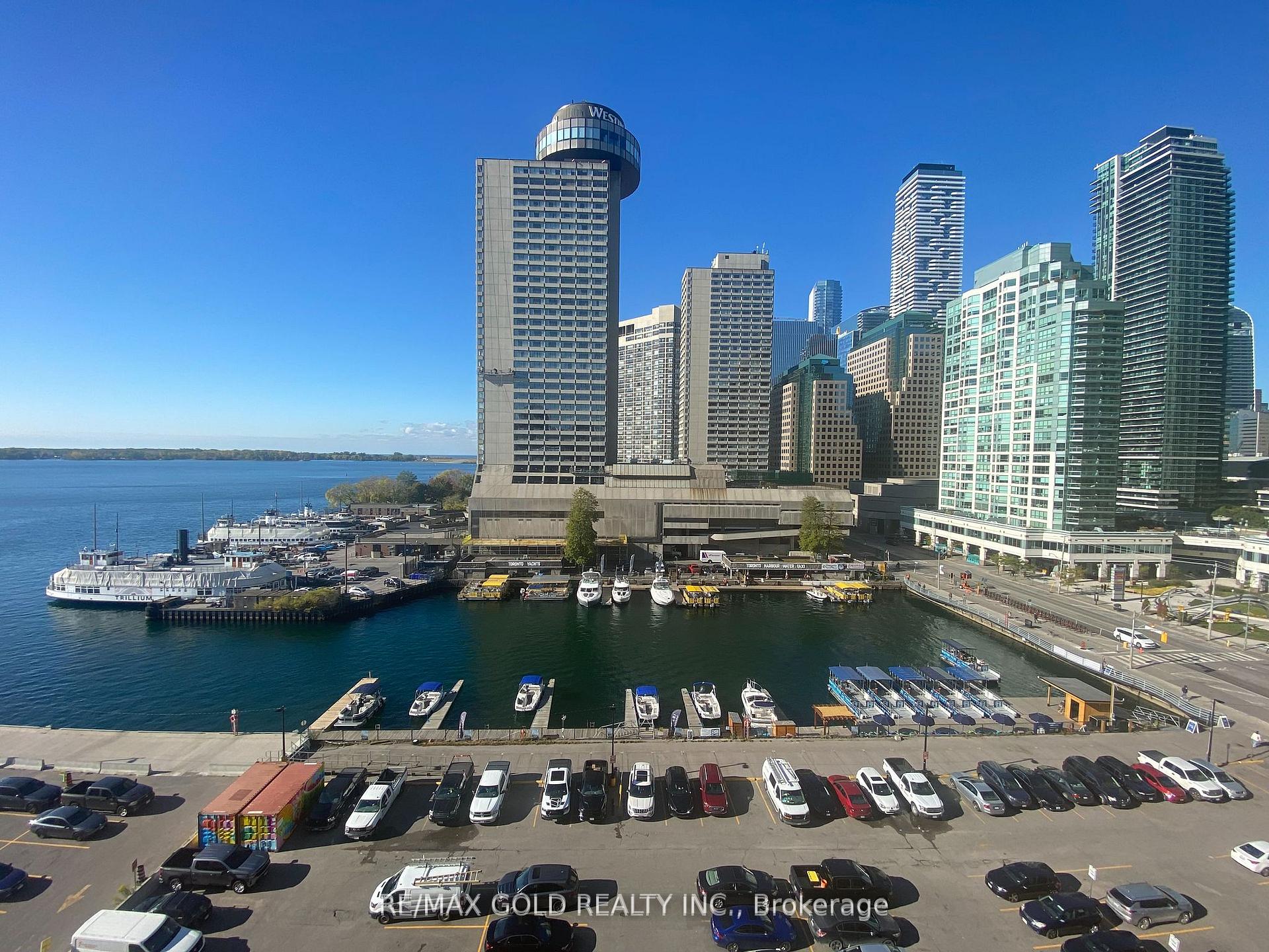 Photo 6 of Unit 812, 15 Queens Quay E, Toronto, Waterfront Communities — HOMEH