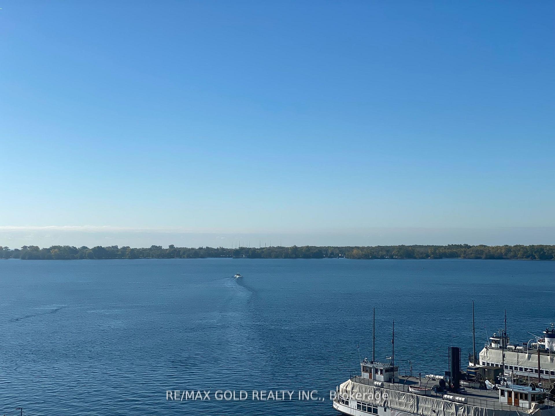 Photo 8 of Unit 812, 15 Queens Quay E, Toronto, Waterfront Communities — HOMEH