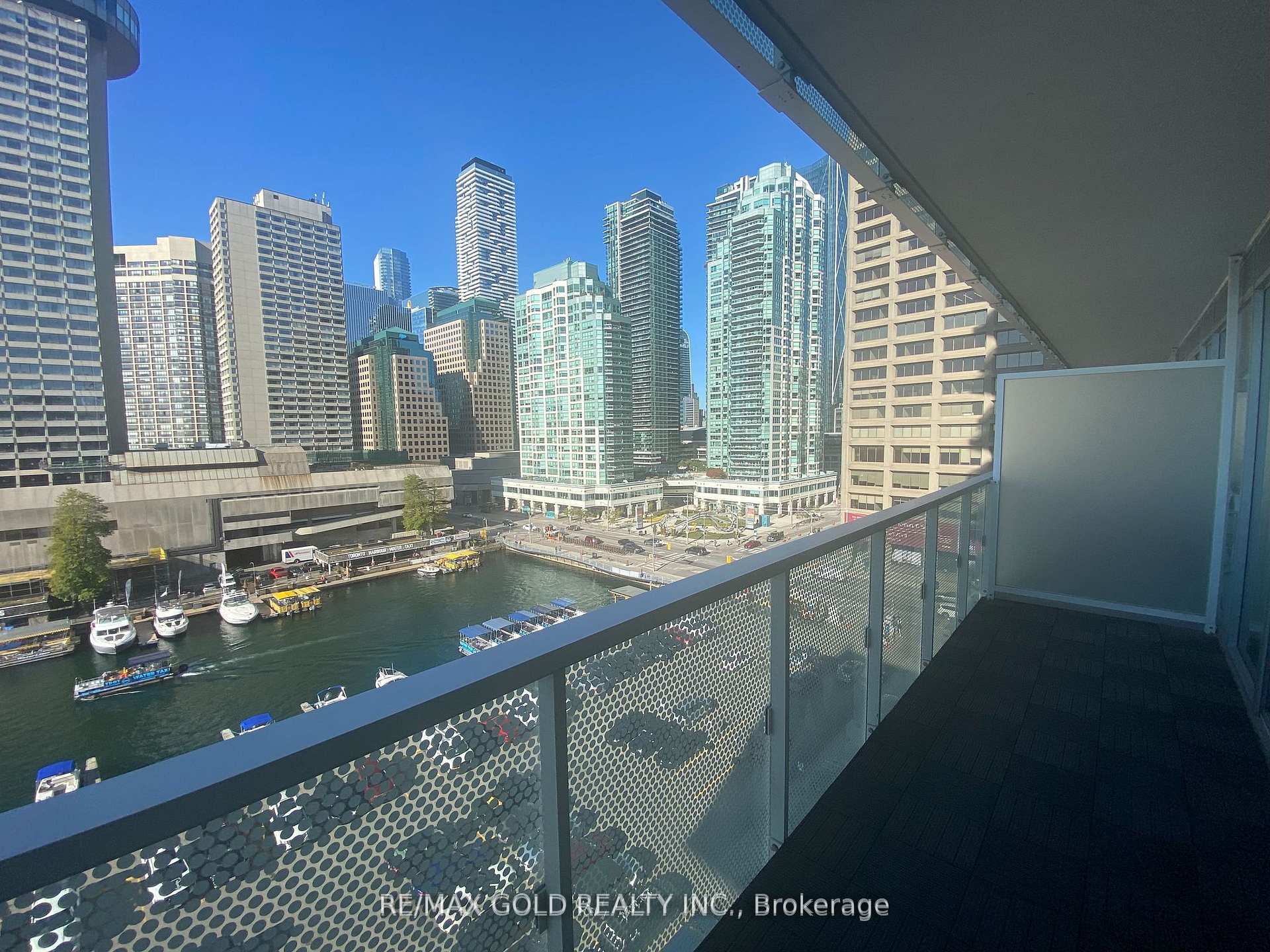 Photo 18 of Unit 812, 15 Queens Quay E, Toronto, Waterfront Communities — HOMEH