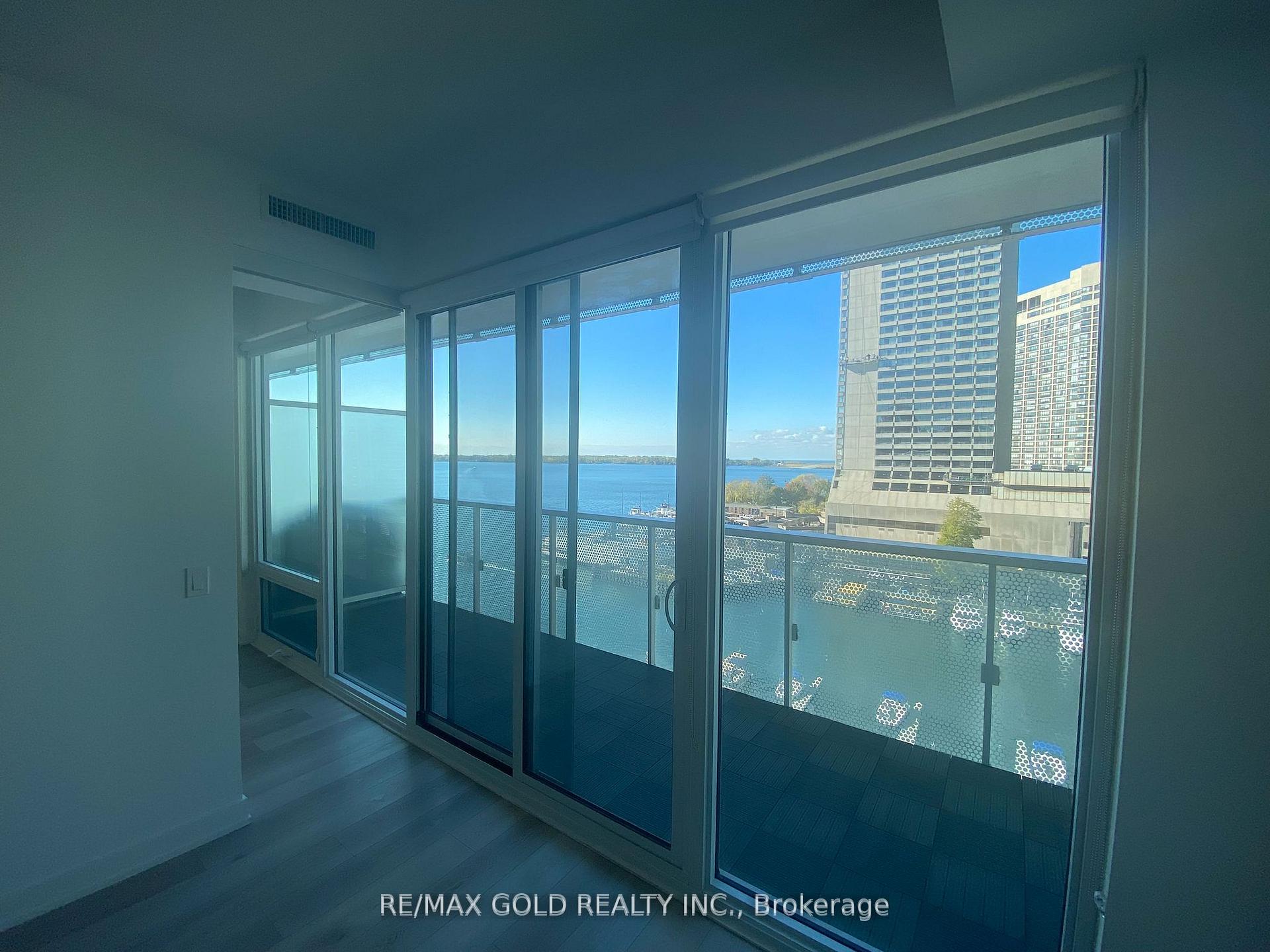 Photo 10 of Unit 812, 15 Queens Quay E, Toronto, Waterfront Communities — HOMEH