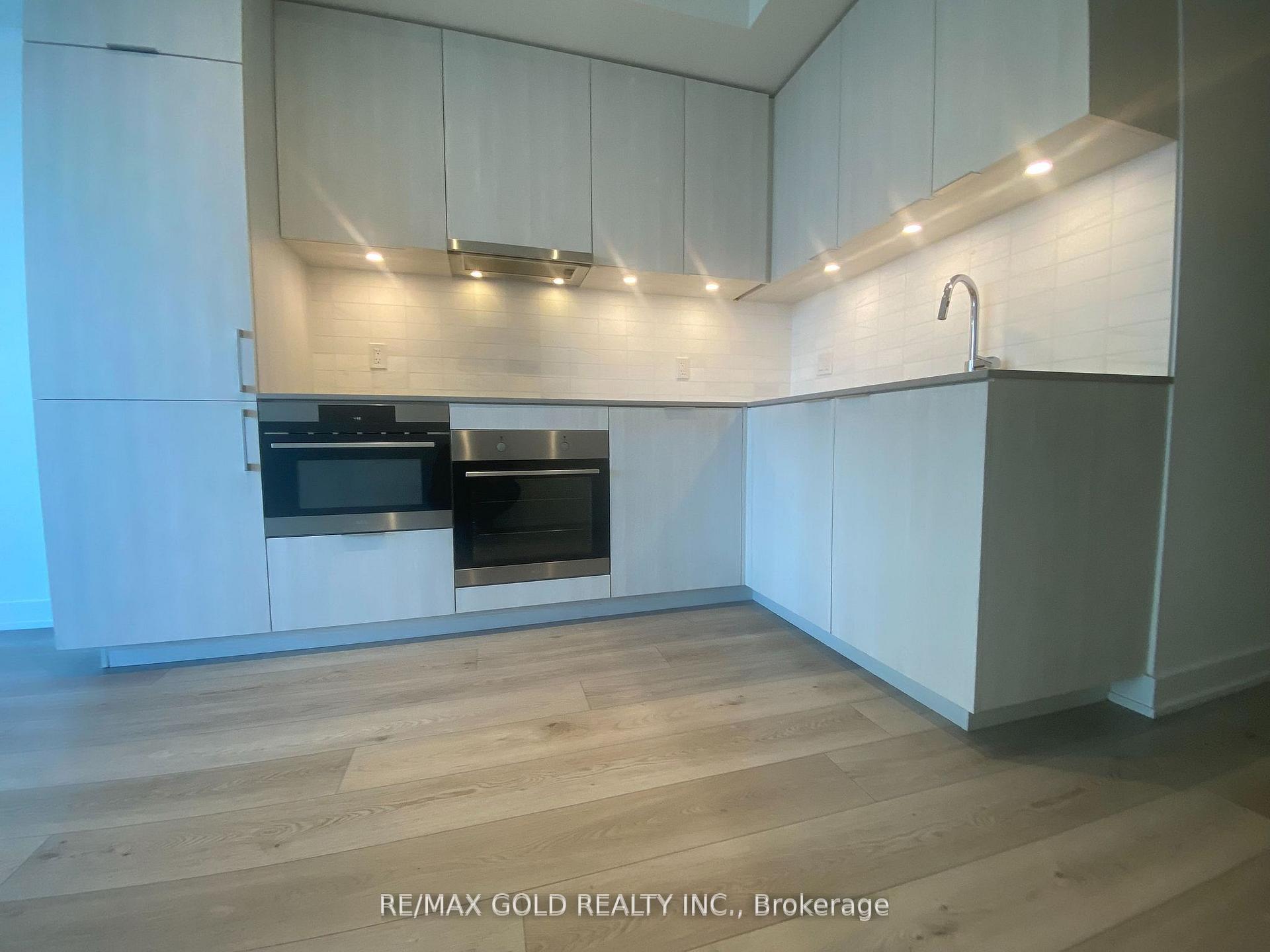 Photo 19 of Unit 812, 15 Queens Quay E, Toronto, Waterfront Communities — HOMEH