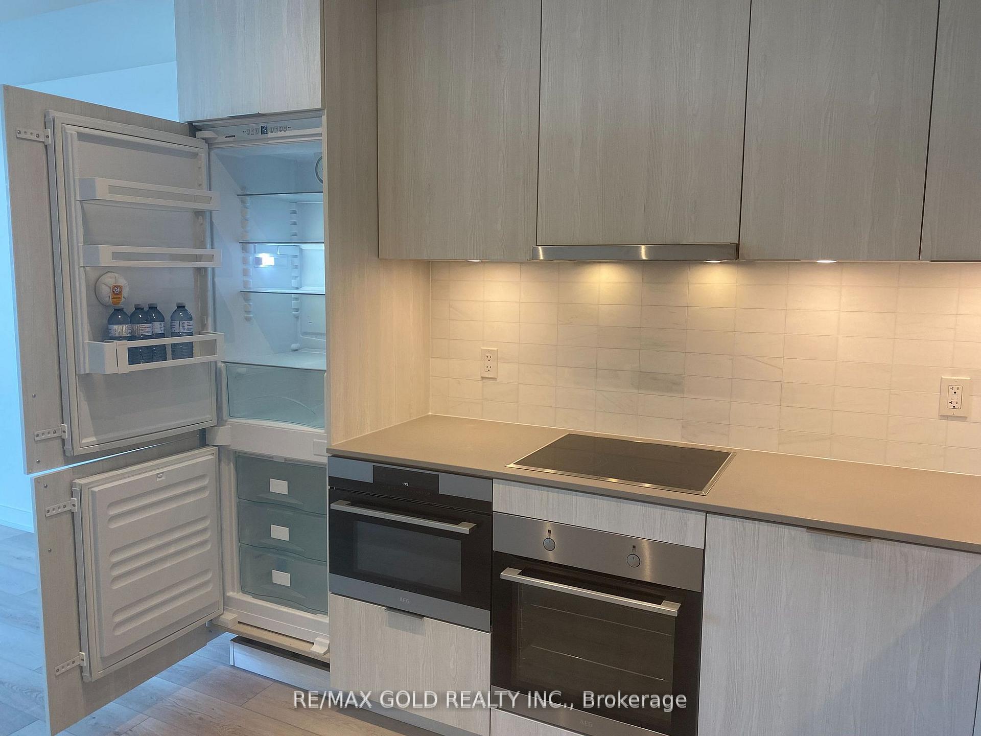 Photo 25 of Unit 812, 15 Queens Quay E, Toronto, Waterfront Communities — HOMEH
