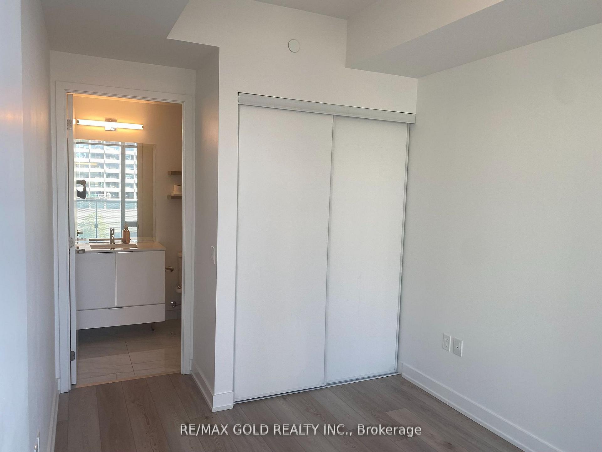 Photo 24 of Unit 812, 15 Queens Quay E, Toronto, Waterfront Communities — HOMEH