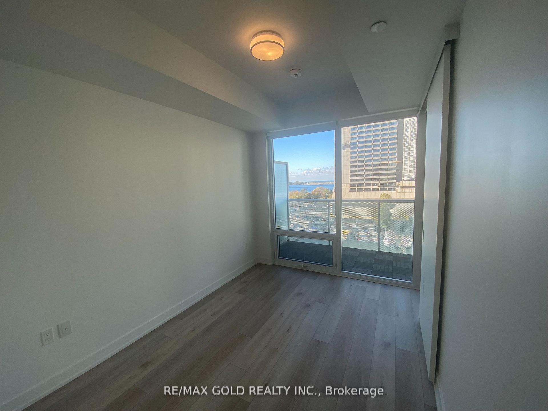 Photo 31 of Unit 812, 15 Queens Quay E, Toronto, Waterfront Communities — HOMEH