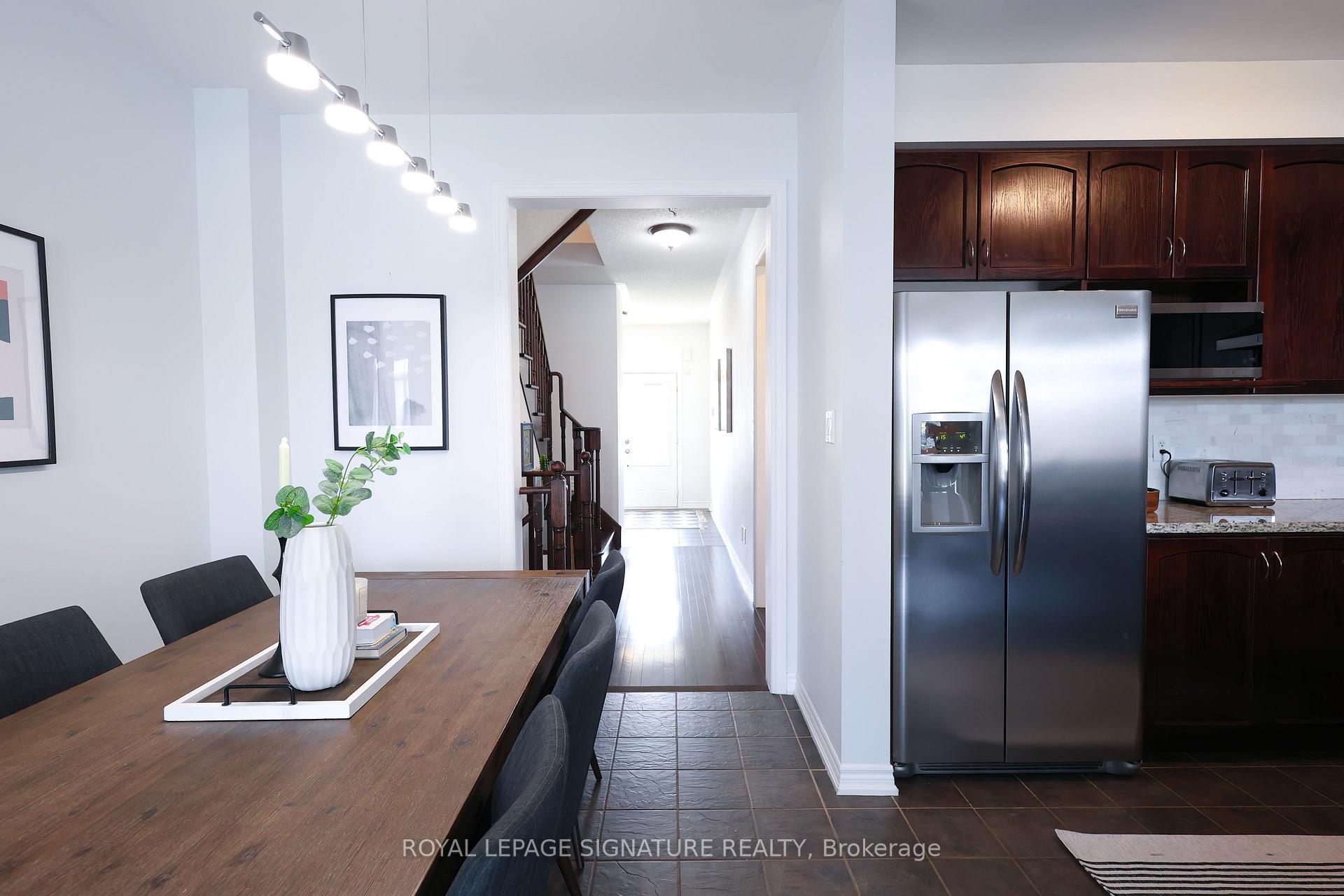 Photo 10 of 5 Sedgewick Place, Vaughan, Vellore Village — HOMEH