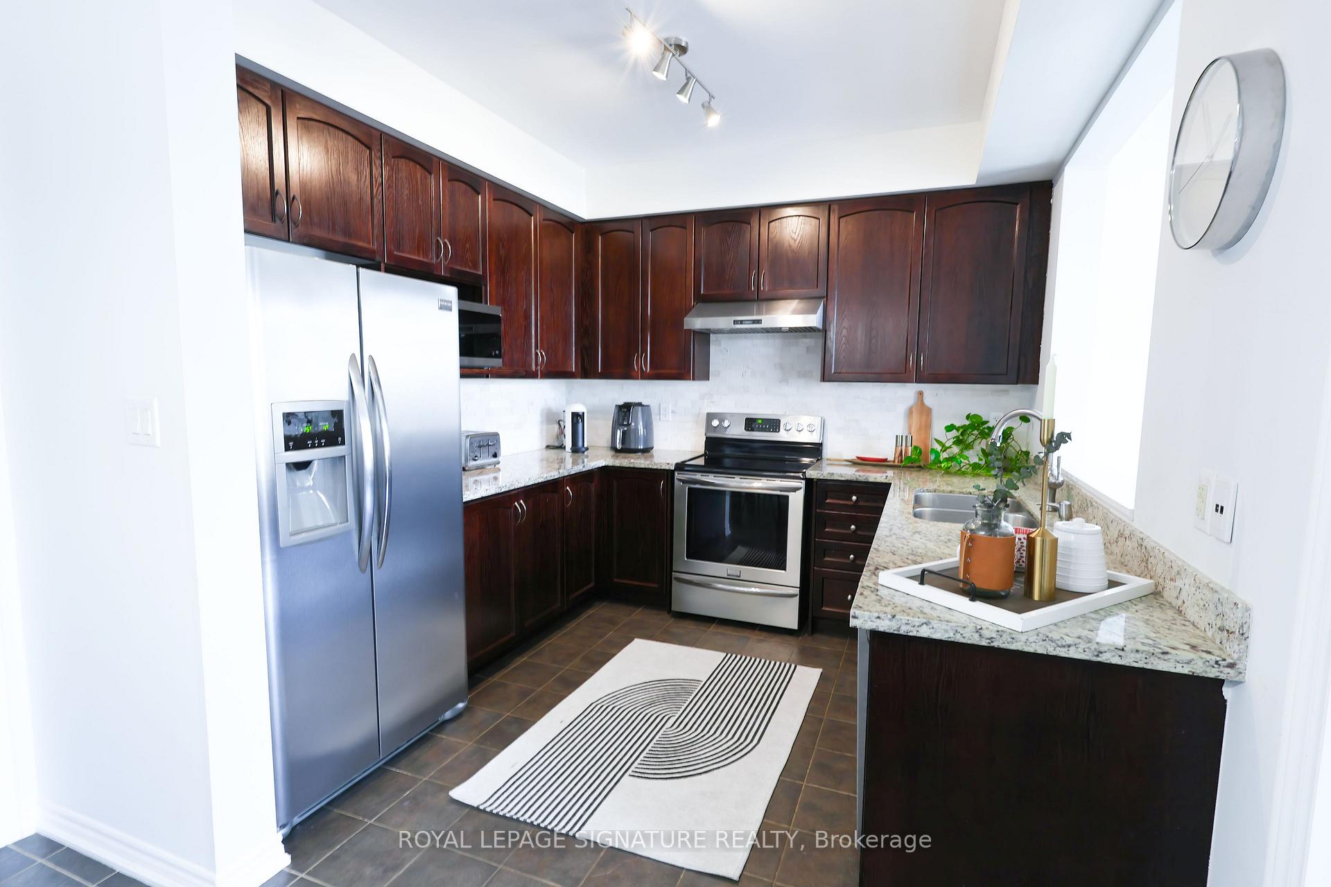 Photo 15 of 5 Sedgewick Place, Vaughan, Vellore Village — HOMEH
