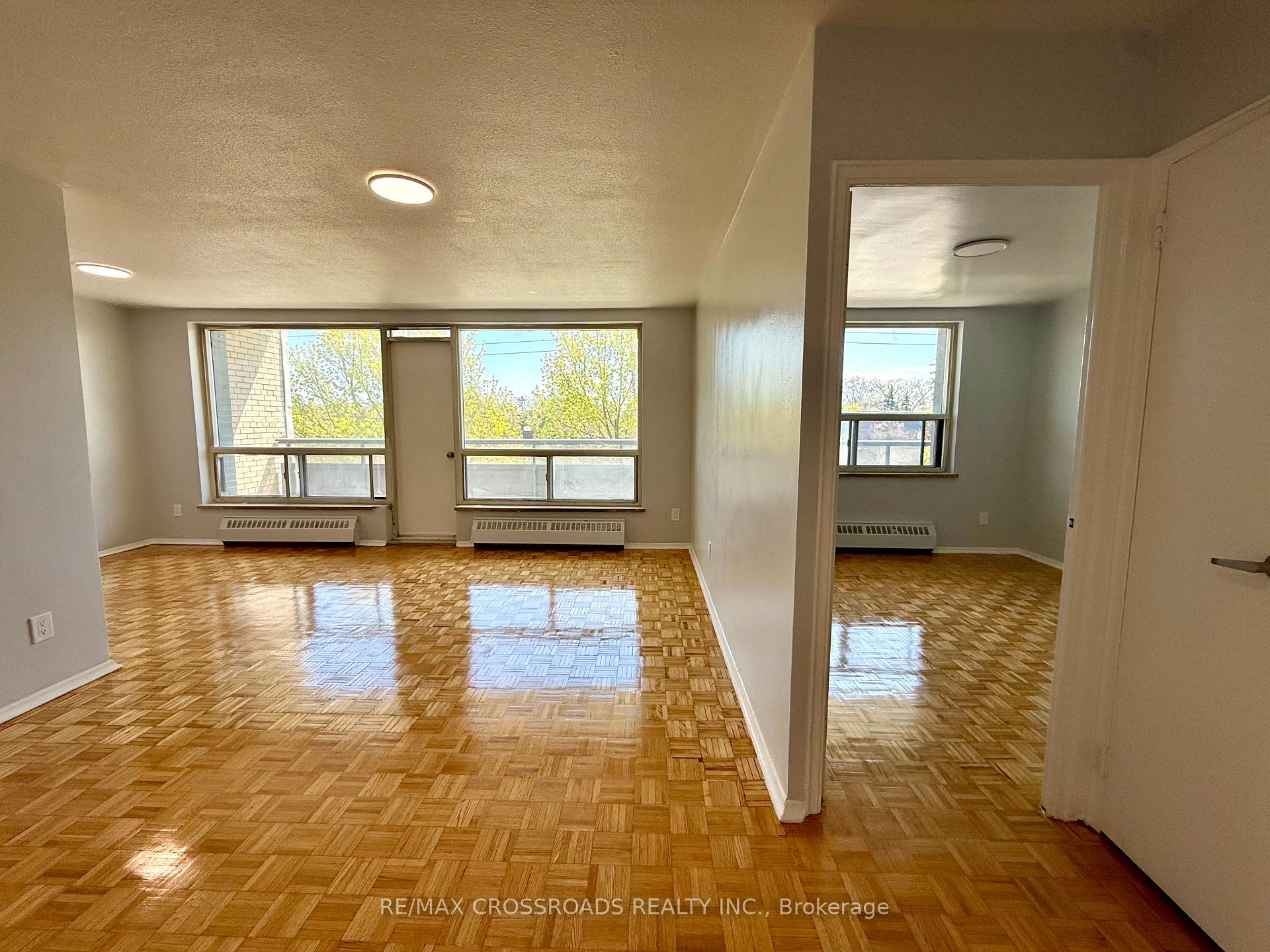 Photo 4 of Unit 308, 363 Lakeshore Road E, Mississauga, Lakeview — HOMEH