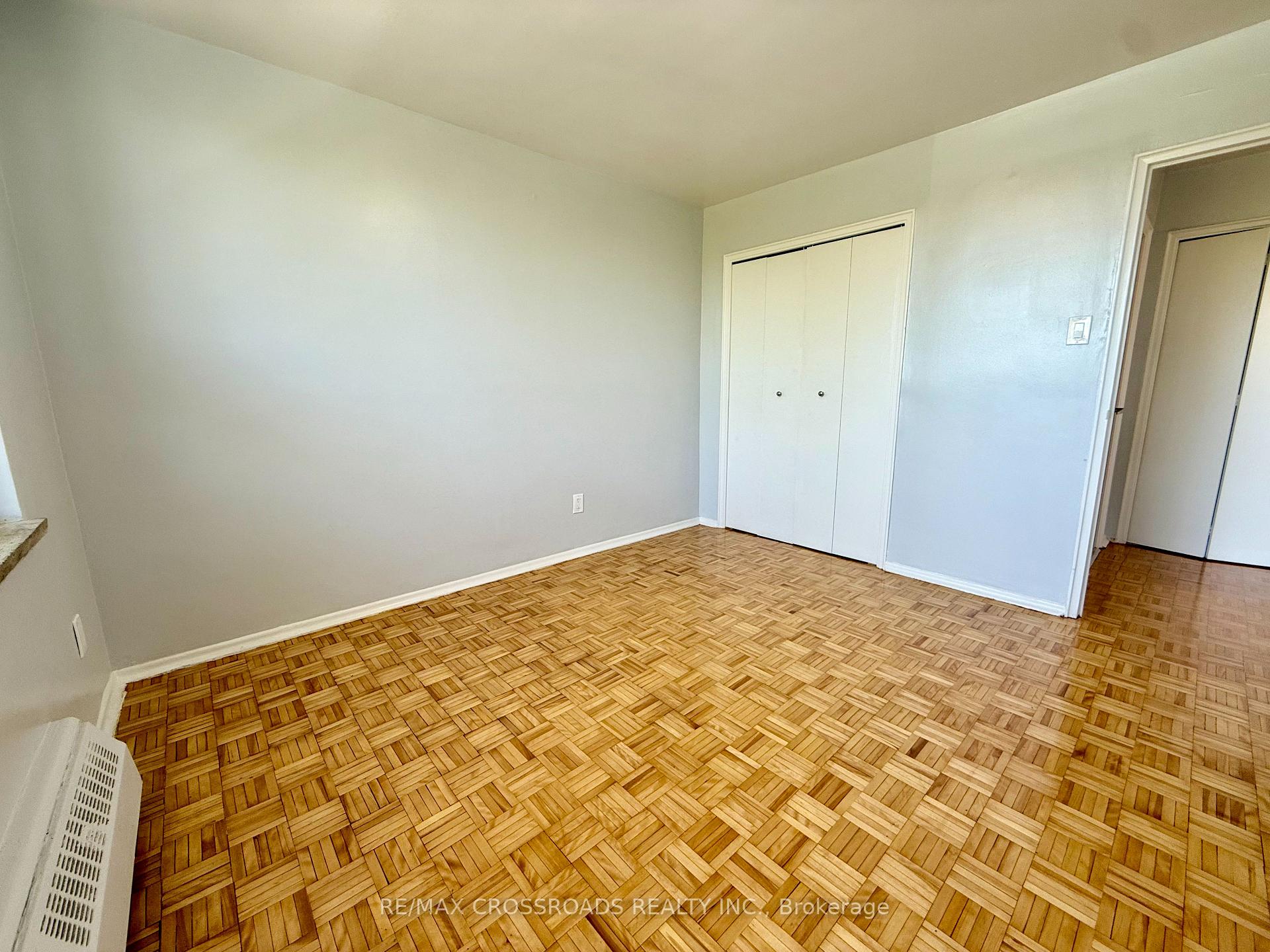 Photo 2 of Unit 308, 363 Lakeshore Road E, Mississauga, Lakeview — HOMEH