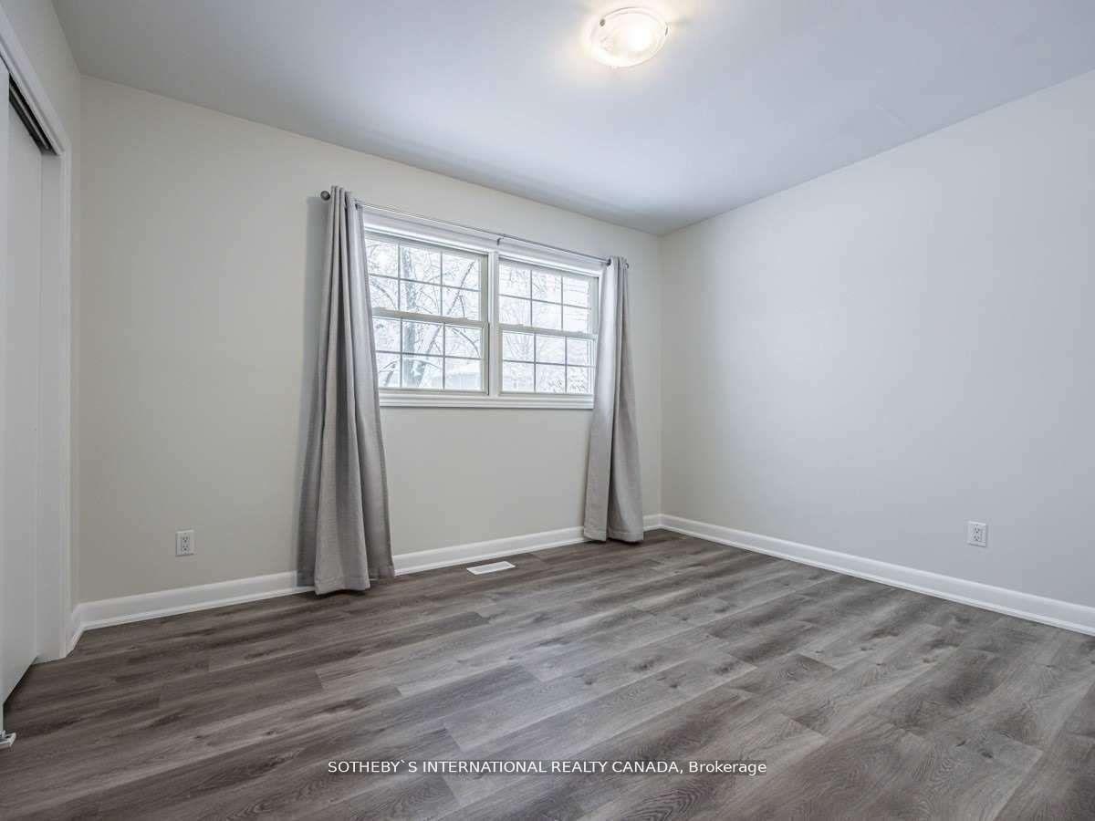 Photo 15 of Unit Upper, 1063 Bedford Avenue, Burlington, LaSalle — HOMEH