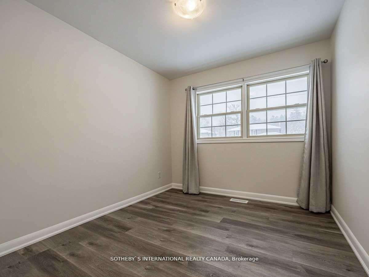 Photo 16 of Unit Upper, 1063 Bedford Avenue, Burlington, LaSalle — HOMEH