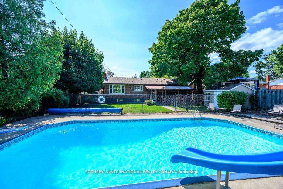 Photo 17 of Unit Upper, 1063 Bedford Avenue, Burlington, LaSalle — HOMEH