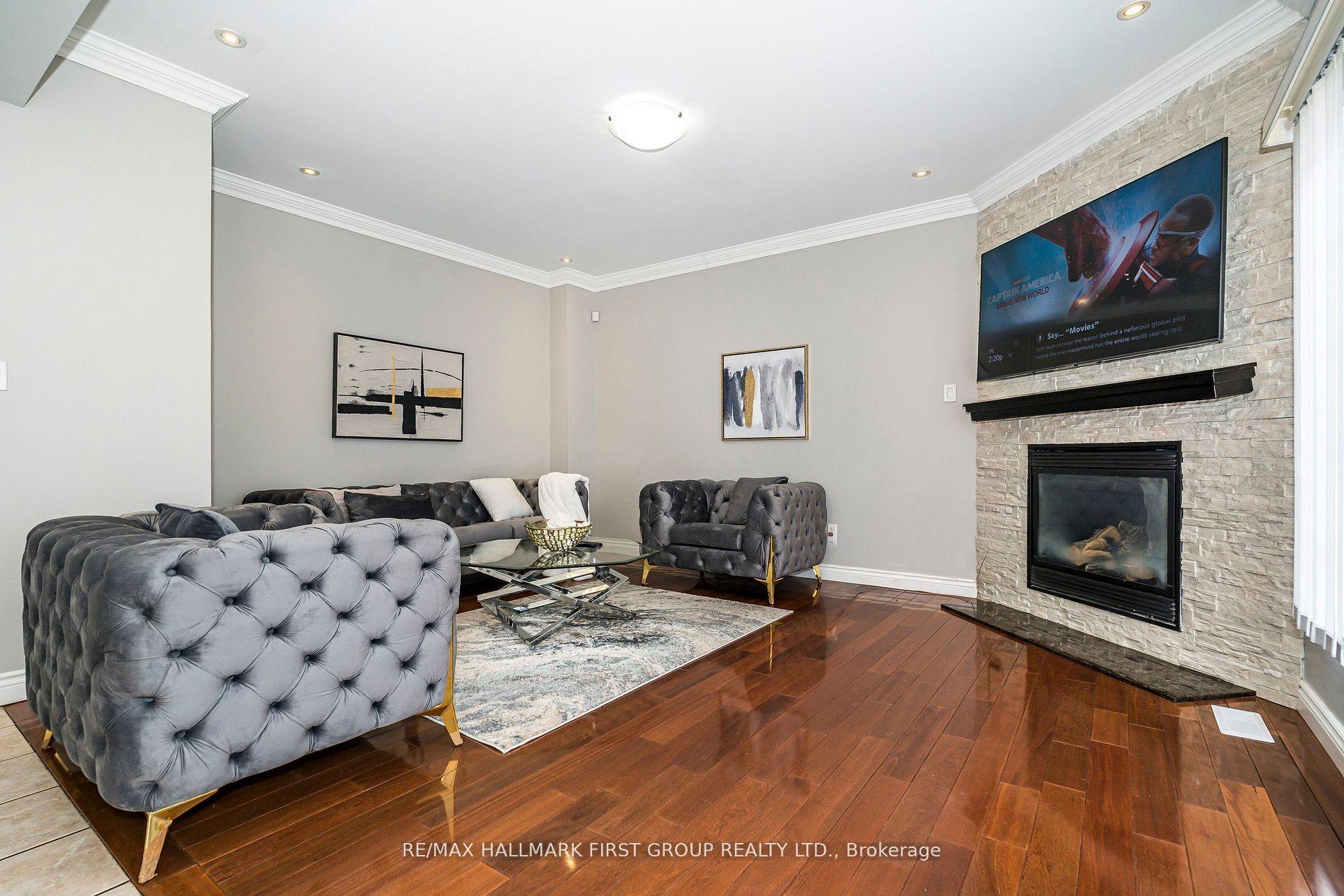 Photo 15 of 49 Thackery Drive, Ajax, Northeast Ajax — HOMEH