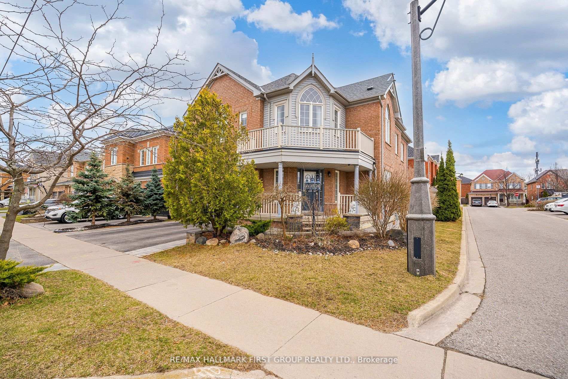 Photo 37 of 49 Thackery Drive, Ajax, Northeast Ajax — HOMEH
