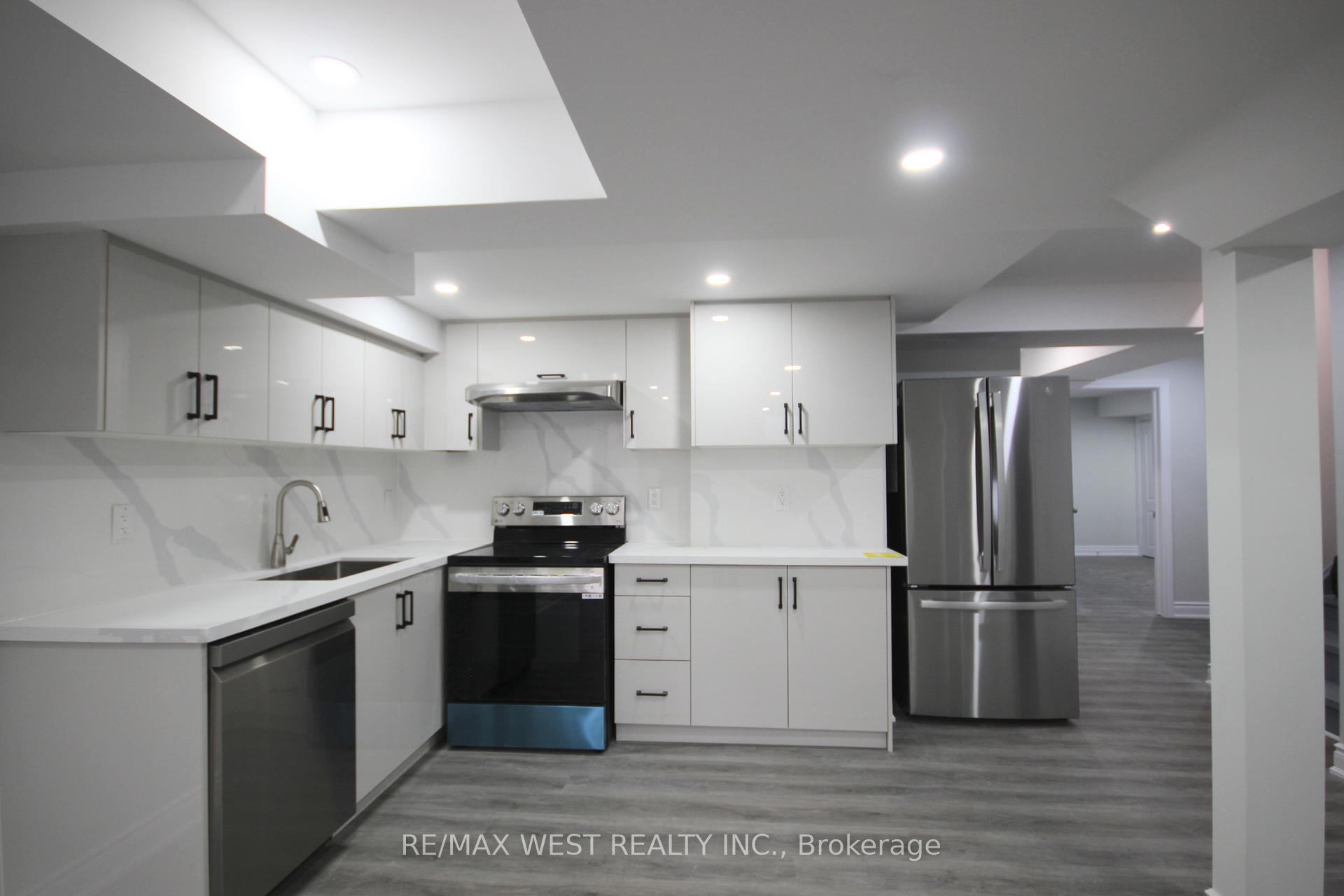 Photo 6 of Unit Bsmt, 152 Queensway, Barrie, Innis-Shore — HOMEH