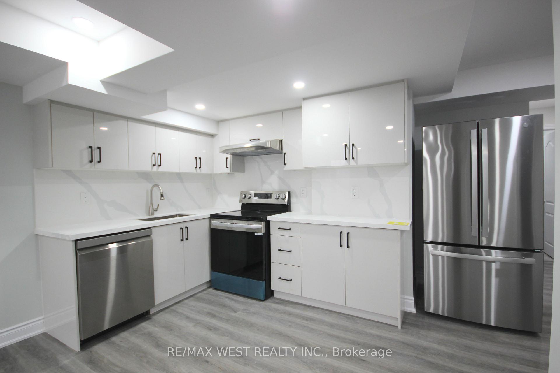 Photo 10 of Unit Bsmt, 152 Queensway, Barrie, Innis-Shore — HOMEH