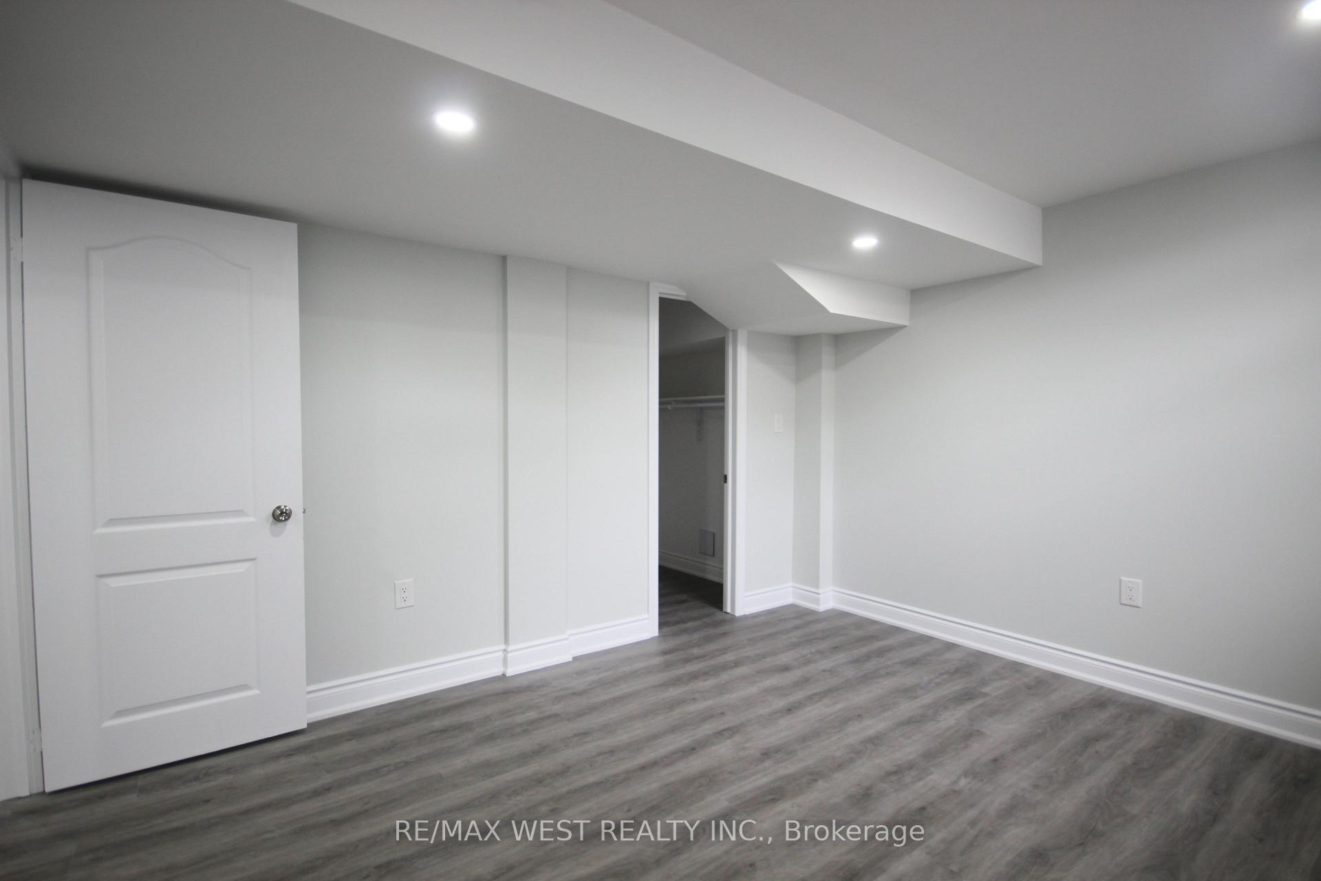 Photo 2 of Unit Bsmt, 152 Queensway, Barrie, Innis-Shore — HOMEH