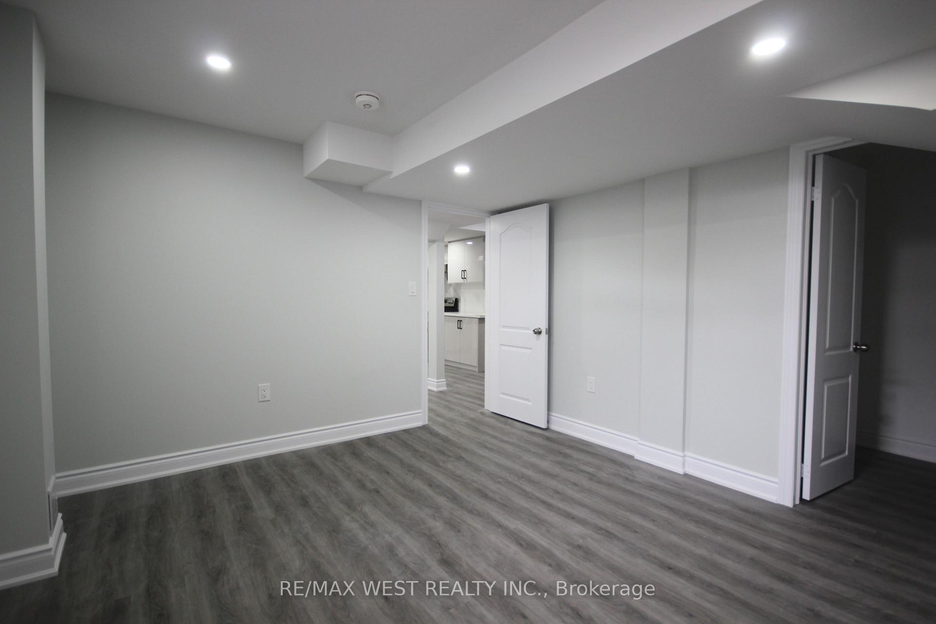 Photo 13 of Unit Bsmt, 152 Queensway, Barrie, Innis-Shore — HOMEH