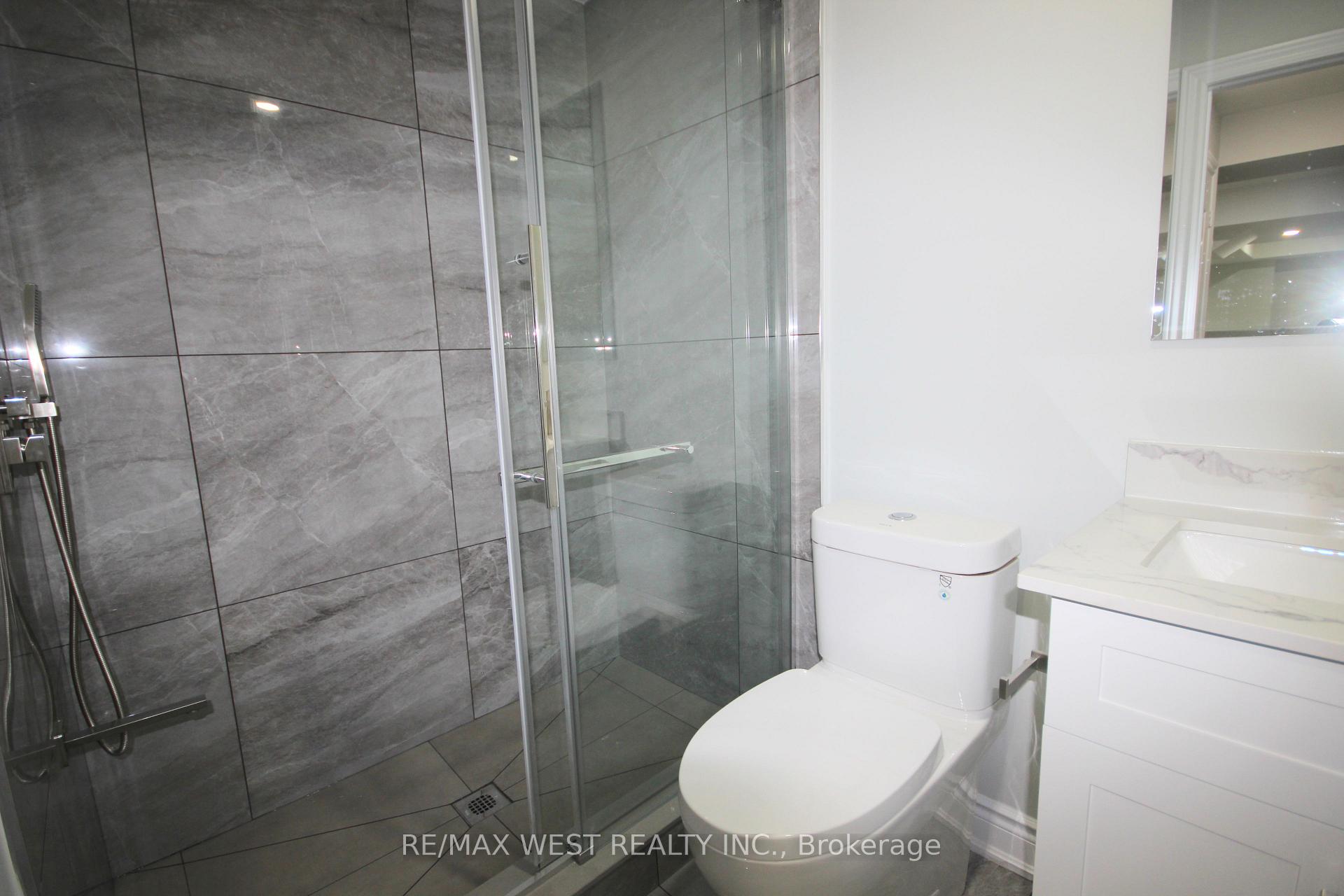 Photo 14 of Unit Bsmt, 152 Queensway, Barrie, Innis-Shore — HOMEH