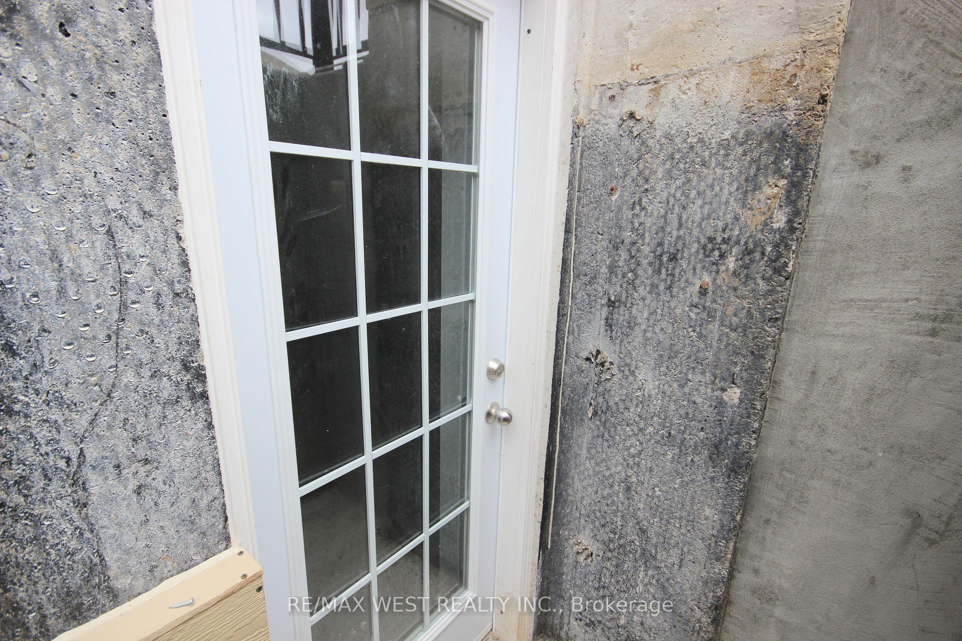 Photo 16 of Unit Bsmt, 152 Queensway, Barrie, Innis-Shore — HOMEH