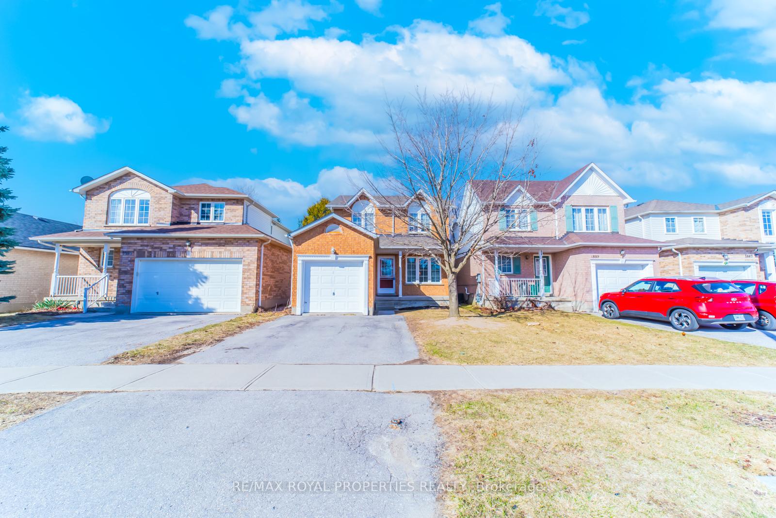 Front of 1891 Dalhousie Crescent