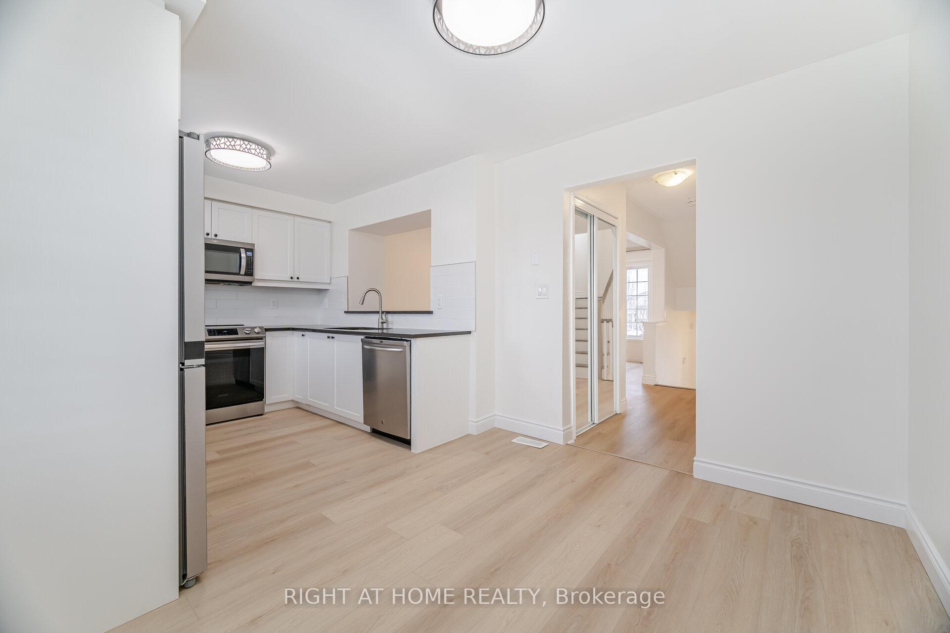 Photo 10 of 40 Ohara Lane, Hamilton, Meadowlands — HOMEH