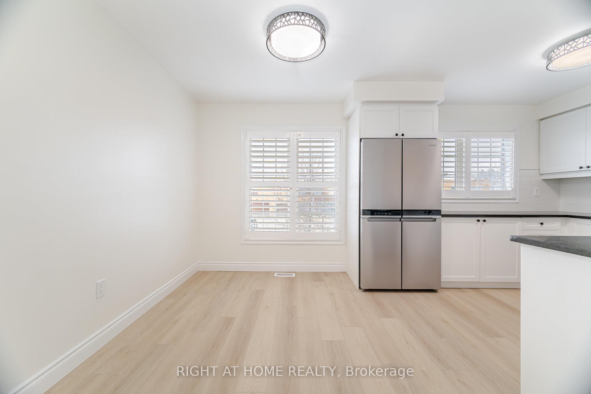 Photo 9 of 40 Ohara Lane, Hamilton, Meadowlands — HOMEH